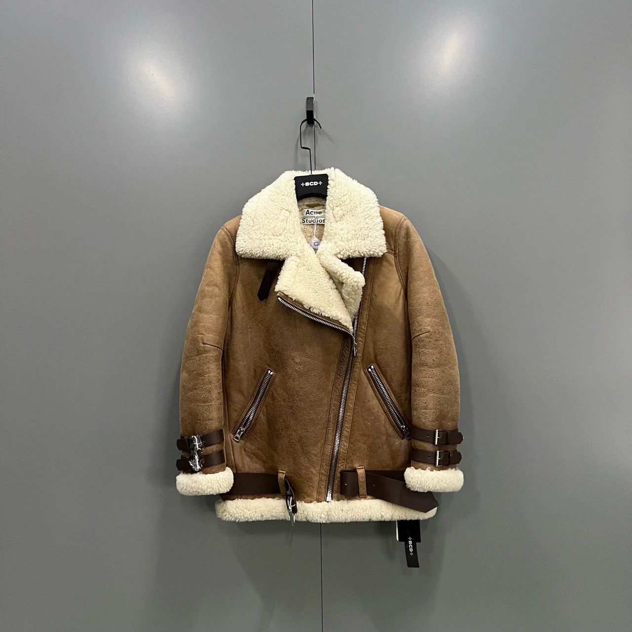 Acne Studios brown shearling jacket from Acne Studios Size US XS / EU 42 / 0 - 1 Thumbnail