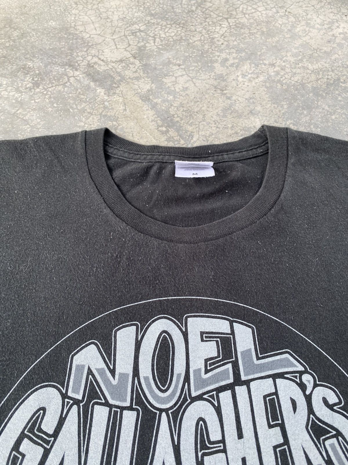 Band Tees Vintage Britpop Noel Gallagher's High Flying Birds Band Tees Size US M / EU 48-50 / 2 - 4 Thumbnail