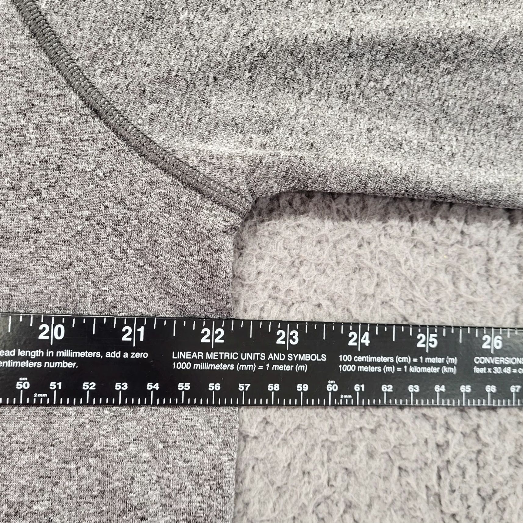 Under Armour Under Armour Lightweight Shirt Mens L Gray Heatgear Raglan Long Sleeve Loose Size US L / EU 52-54 / 3 - 4 Thumbnail
