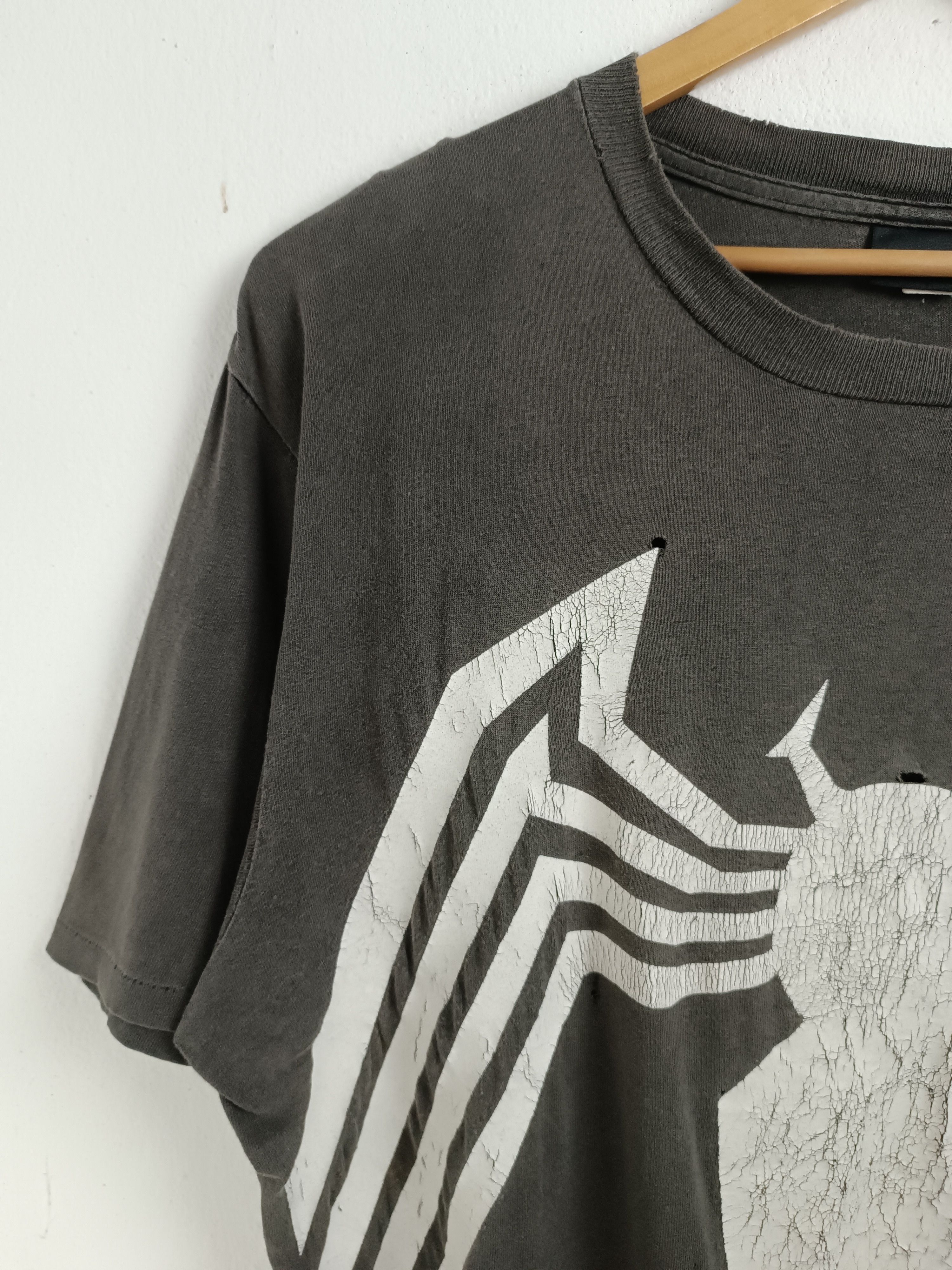 Marvel Comics THRASHED FADED VINTAGE 90'S SPIDERMAN OVERPRINT VERY RARE Size US XL / EU 56 / 4 - 5 Thumbnail