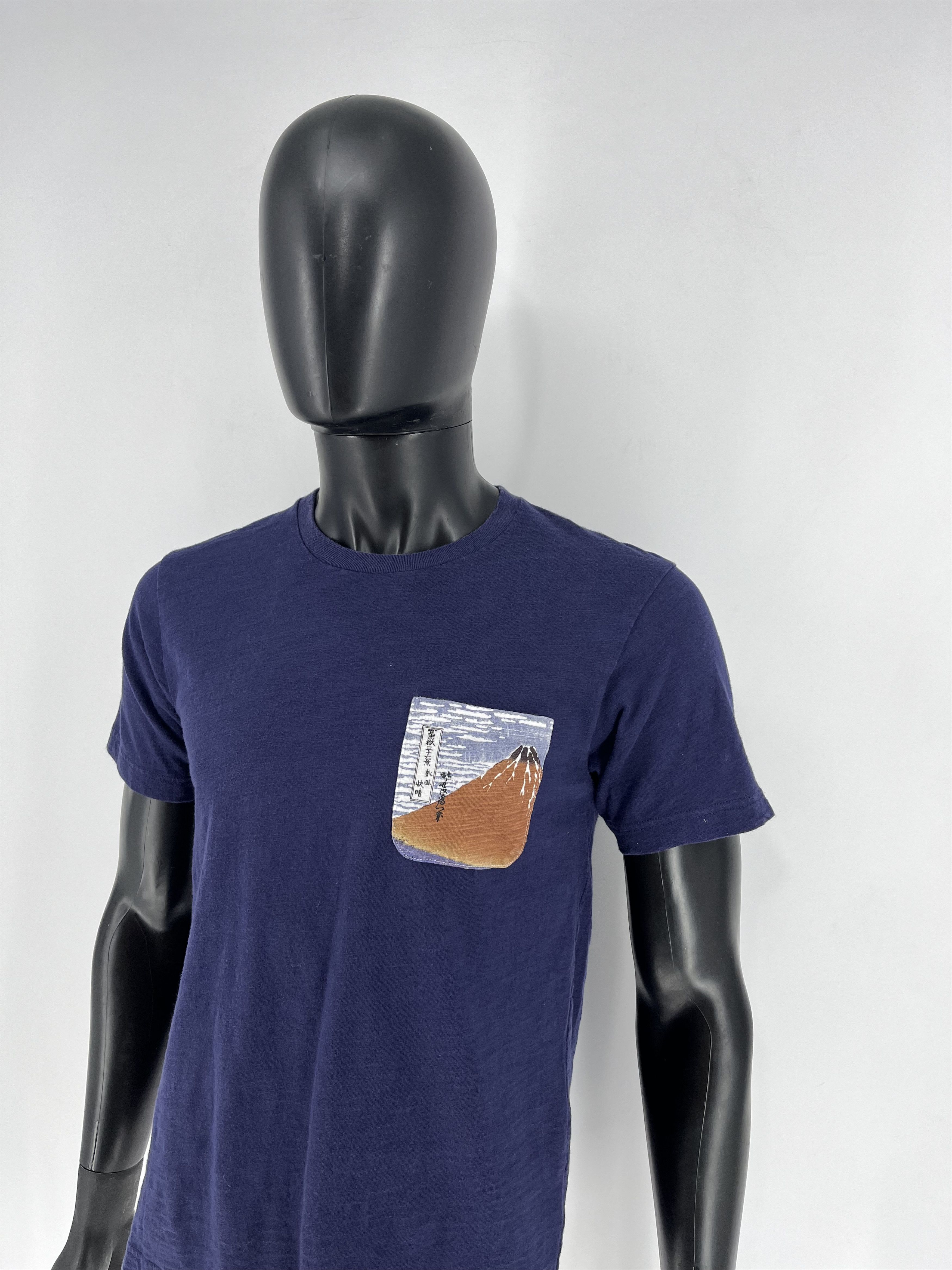 Japanese Brand × Uniqlo Mens Uniqlo Hokusai Blue T Shirt art tee Japanese Brand y2k Size US S / EU 44-46 / 1 - 4 Thumbnail