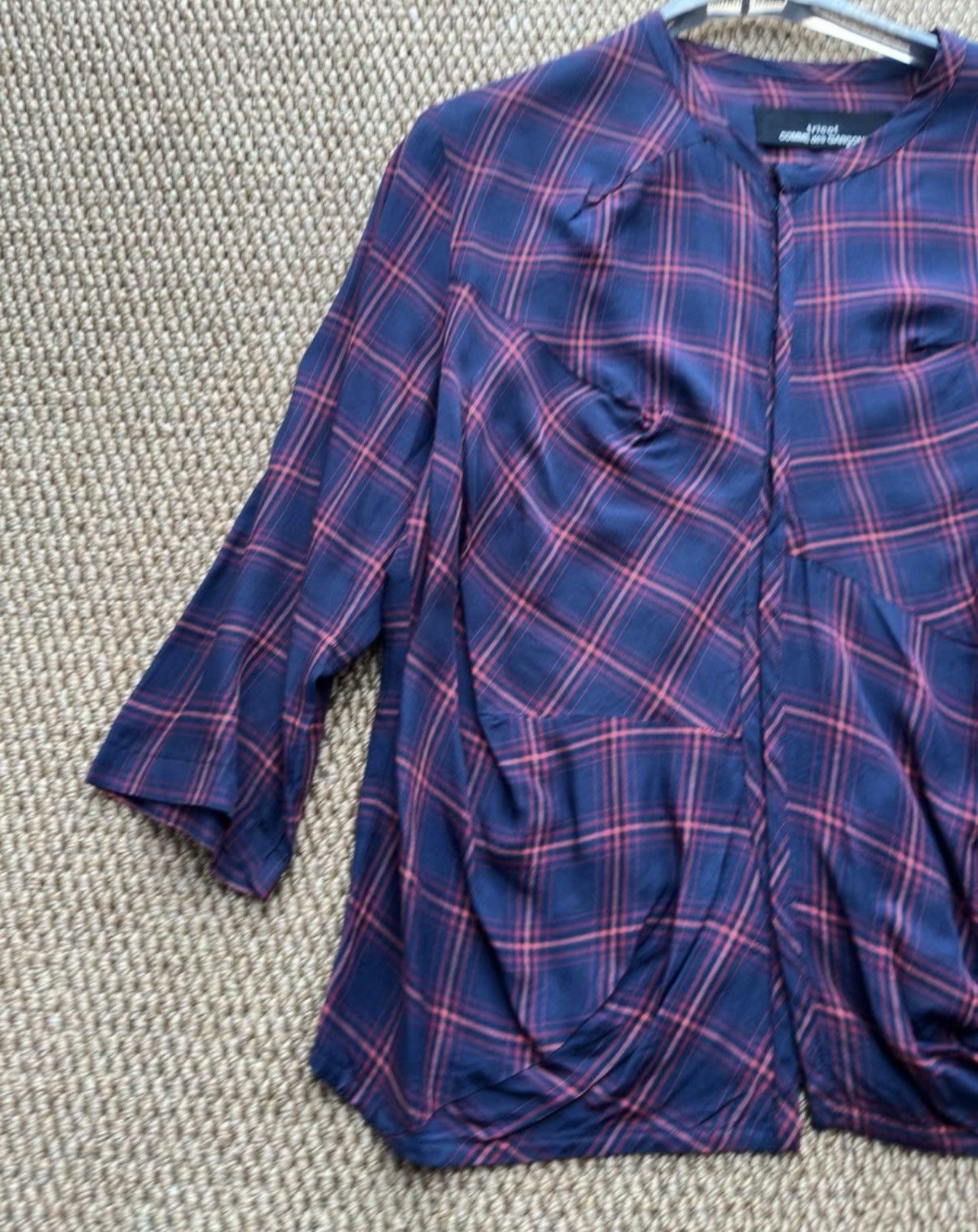 Comme des Garcons COMME des GARÇONS Navy Red Plaid Collarless Shirt K23 Size S / US 4 / IT 40 - 2 Thumbnail