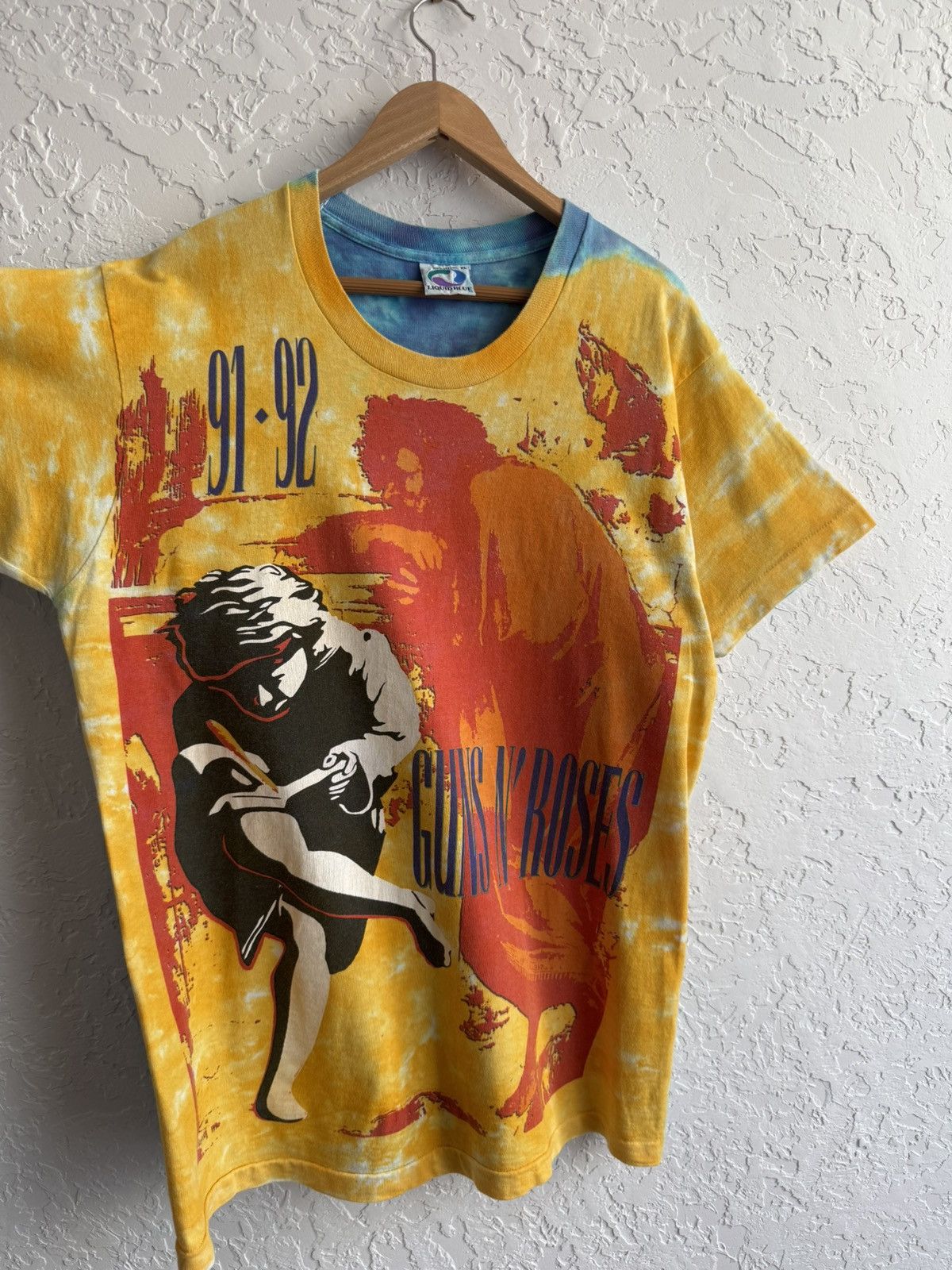 Liquid Blue Vintage Guns N’ Roses Use Your Illusion Tour 1991 T-shirt Size US XL / EU 56 / 4 - 7 Thumbnail