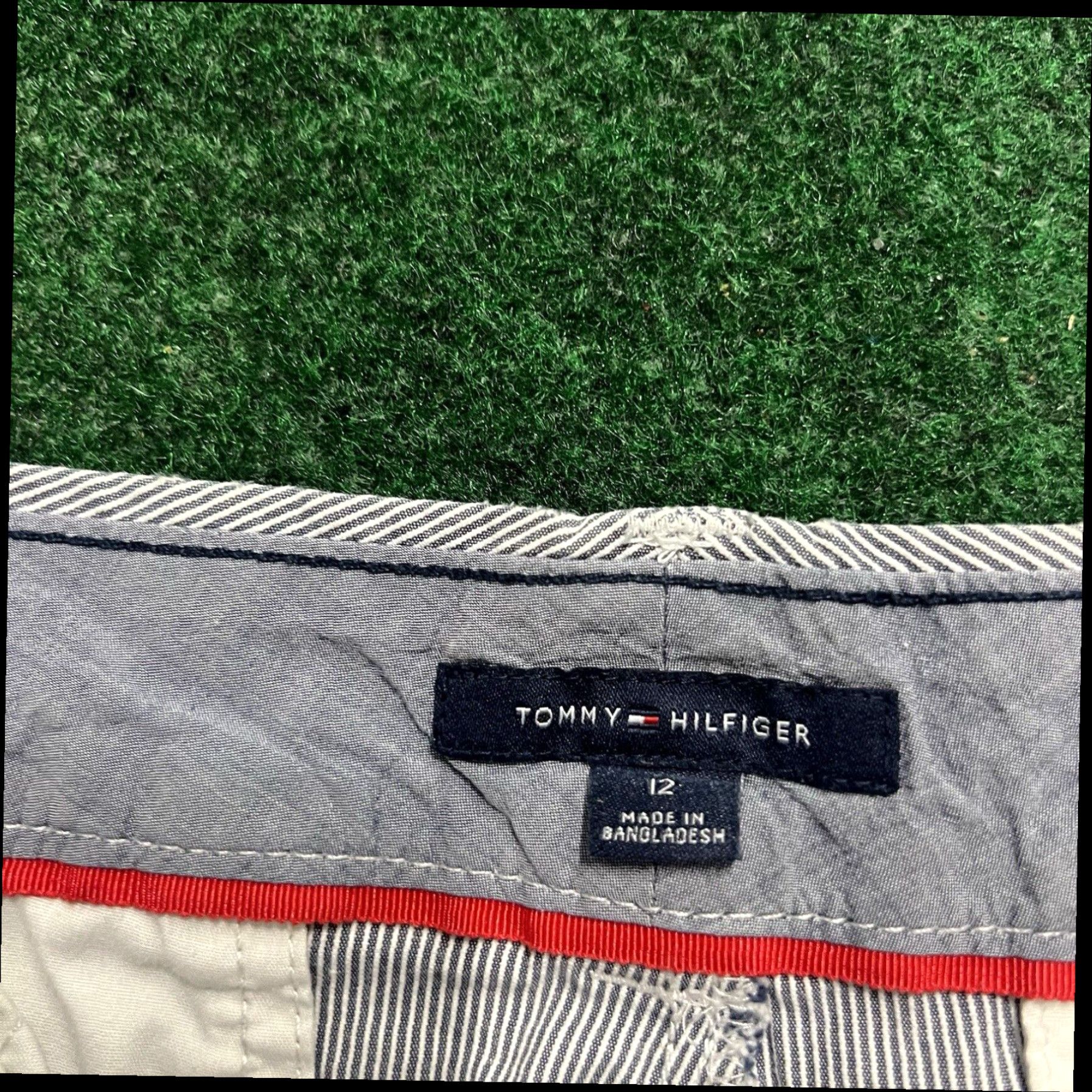 Tommy Hilfiger Tommy Hilfiger Womens Bermuda Shorts Blue White Stripes Sz 12 Cotton Blend Size 34" / US 12 / IT 48 - 6 Thumbnail