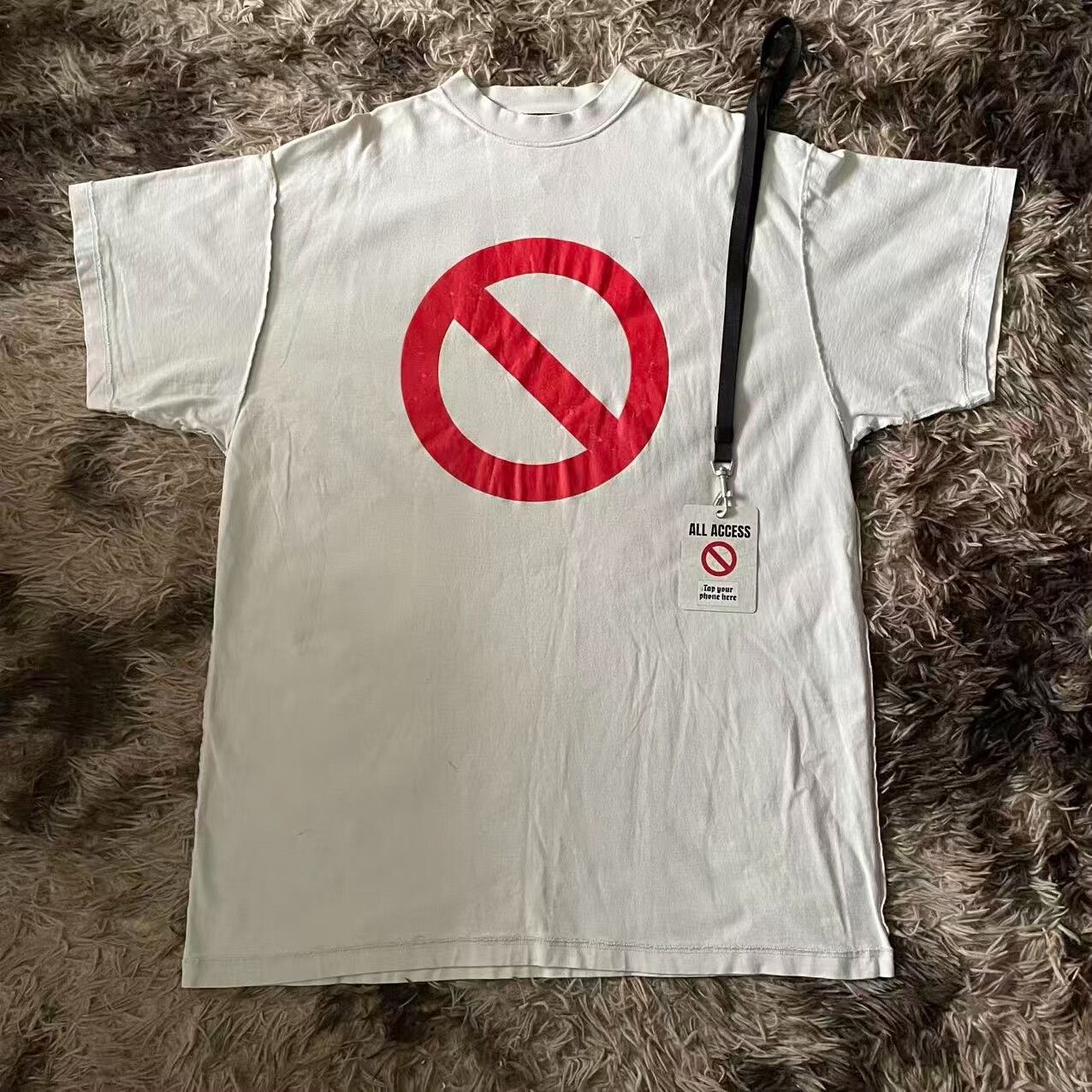Balenciaga balenciaga bfrnd short sleeve t-shirt Size US L / EU 52-54 / 3 - 1 Thumbnail