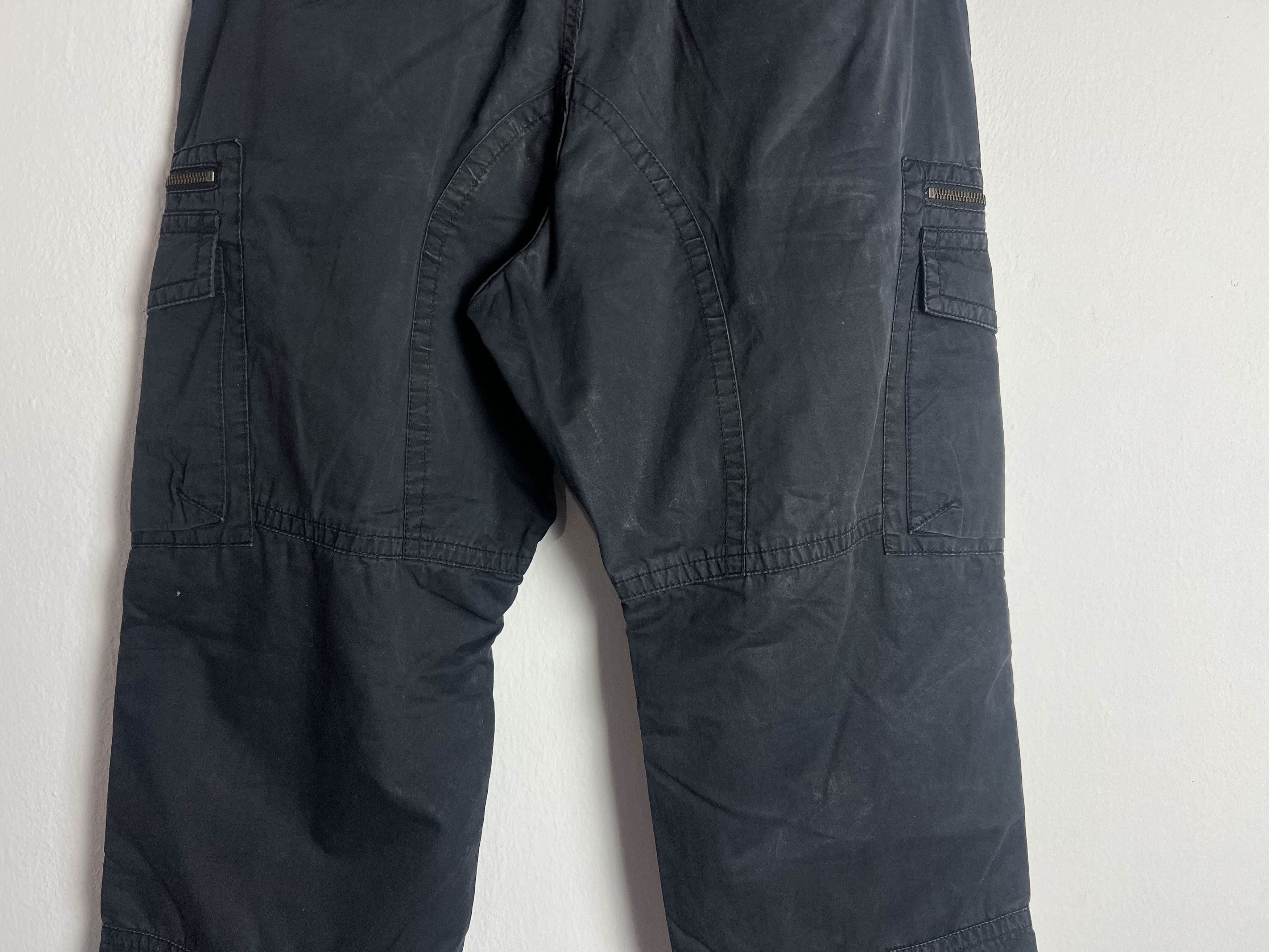 Burberry BURBERRY BLUE LABEL MULTIPOCKET CARGO PANT Size US 34 / EU 50 - 13 Thumbnail