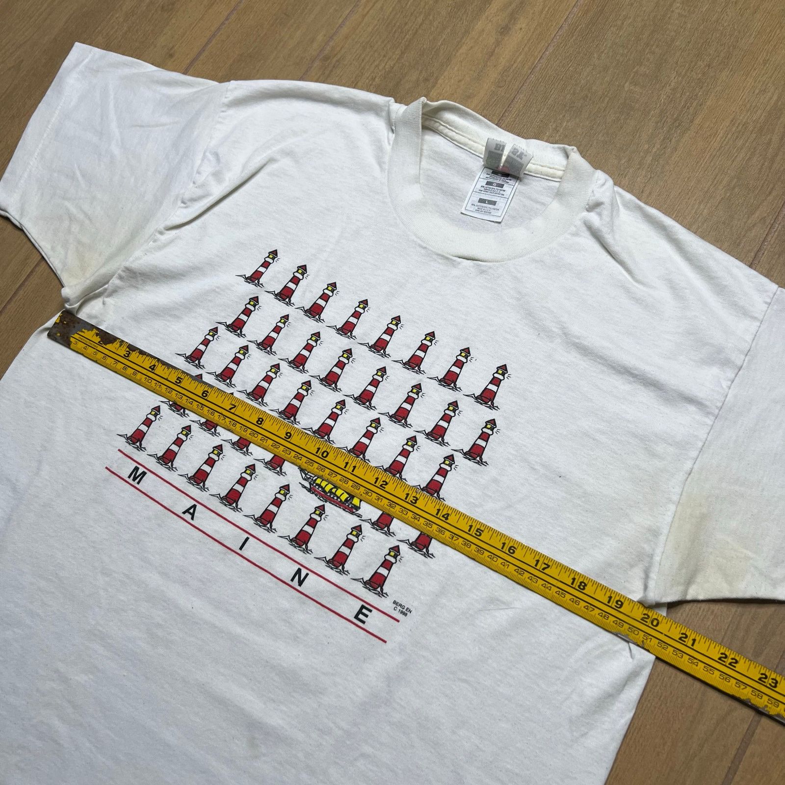 Fruit Of The Loom Vintage 90s Maine Lighthouse T-Shirt Size Large USA Size US L / EU 52-54 / 3 - 6 Thumbnail