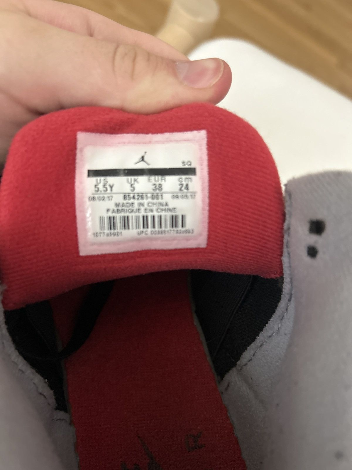 Jordan Brand × Nike Jordan 3 Black Cement 2018 gs Size US 5.5 / EU 38 - 8 Thumbnail