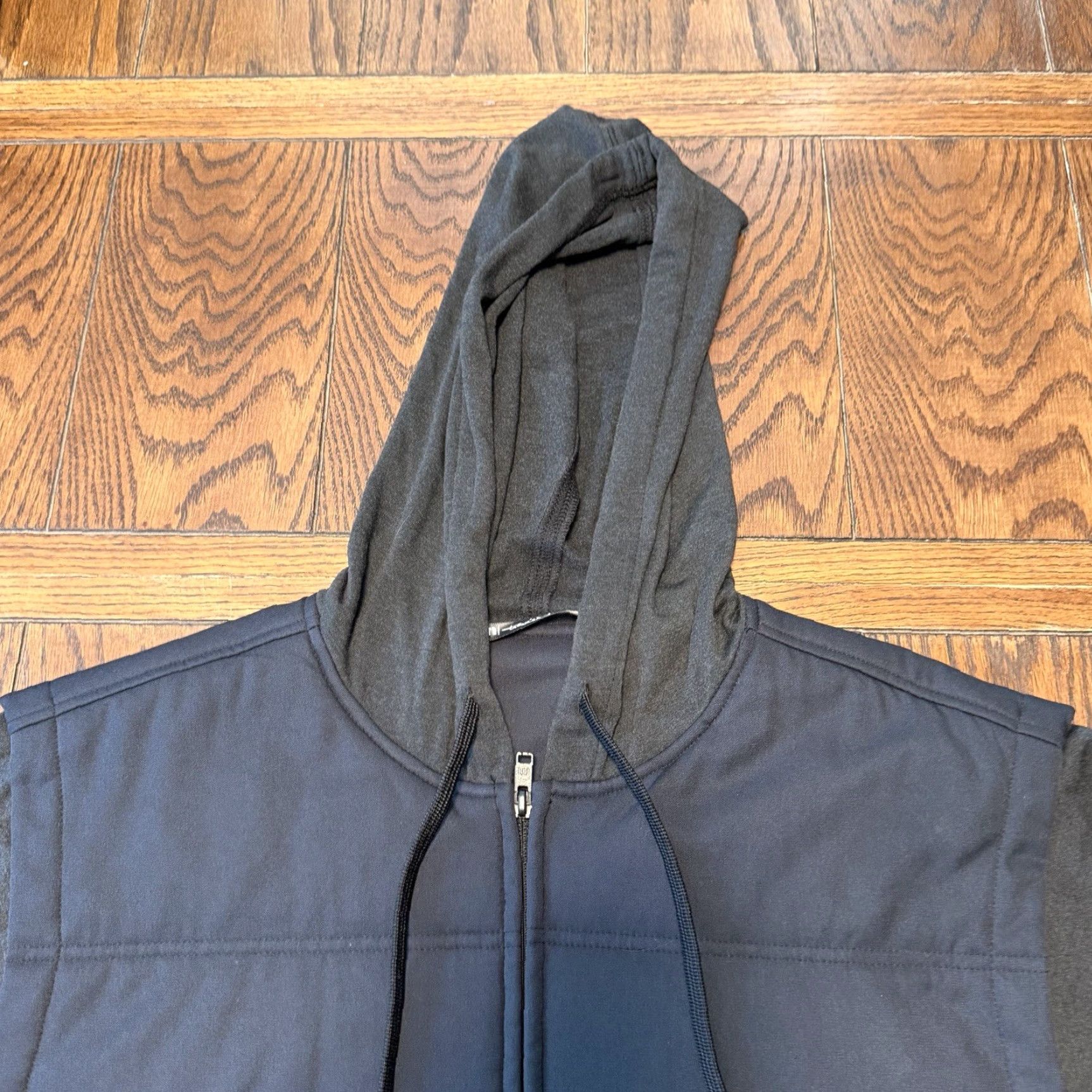 TravisMathew Travis Mathew Tides Up Hooded Jacket Mens XXL Black Full Zip Embroidered Jacket Size US XXL / EU 58 / 5 - 3 Thumbnail