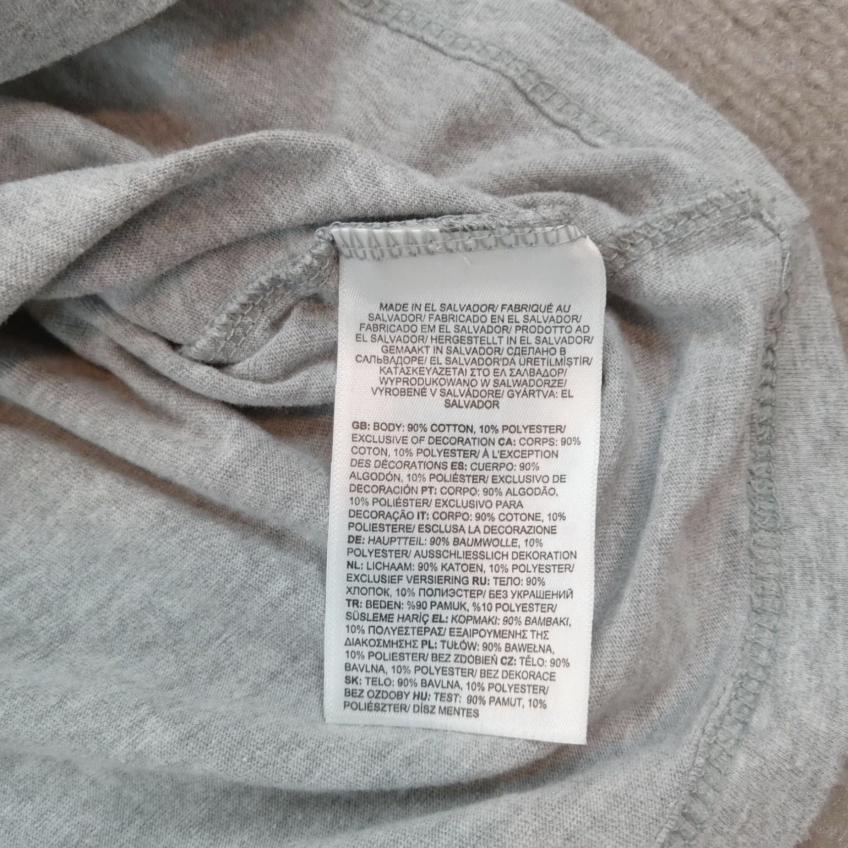 The North Face The North Face Short Sleeve Shirt Womens Small Gray Crew Neck Logo Size S / US 4 / IT 40 - 6 Thumbnail
