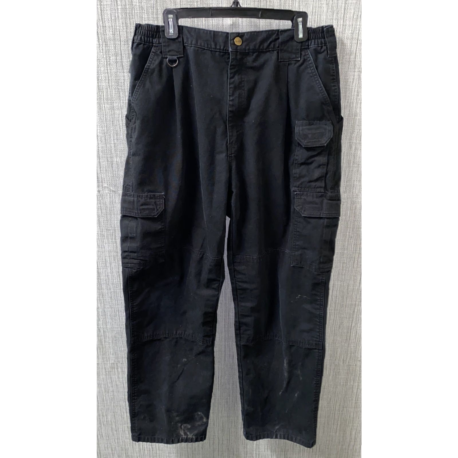 Vintage 5.11 Tactical Series Mens Black Cargo Multi Pocket Pants 34 In Waist 34 X 31 Inseam Cargo Pocket Mens Pants Regular Fit Casual Size US 34 / EU 50 - 2 Thumbnail