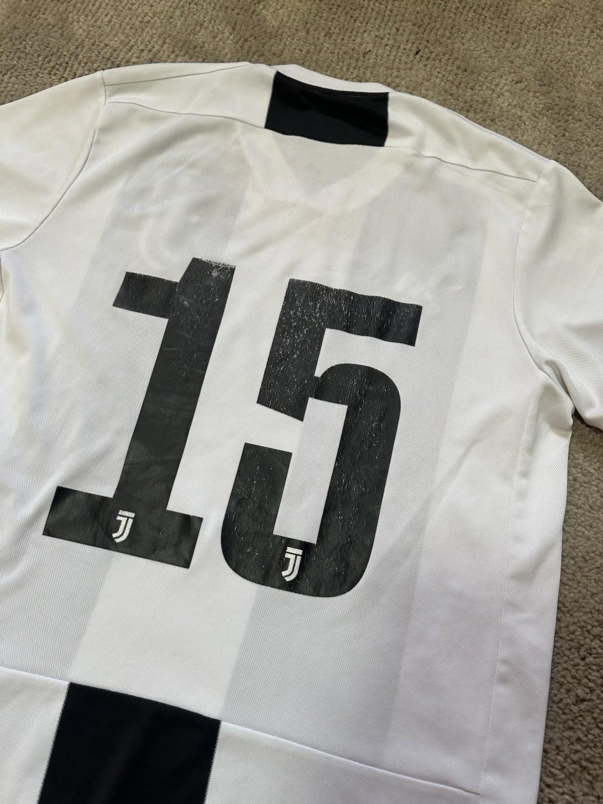 Adidas JUVENTUS 2018 2019 FOOTBALL SHIRT SOCCER JERSEY ADIDAS sz M Size US M / EU 48-50 / 2 - 9 Thumbnail