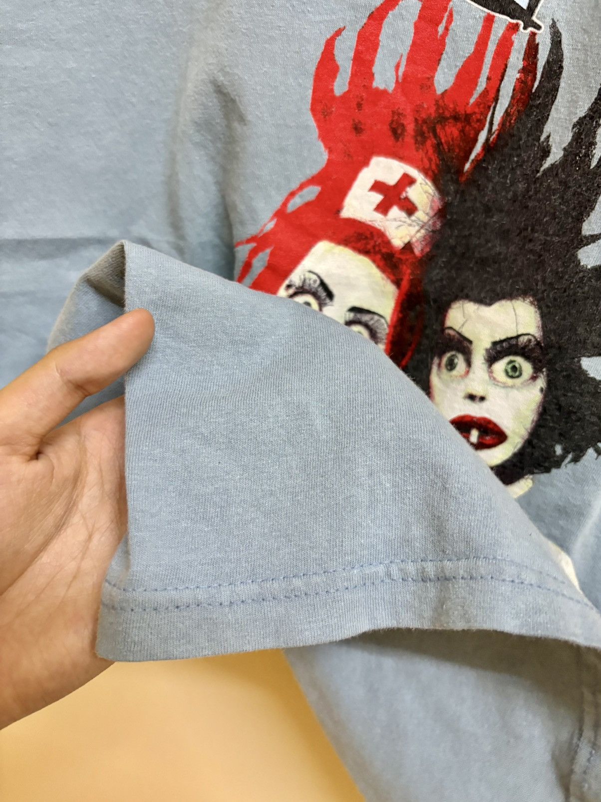 Vintage Vintage 2000 Nofx Band Pump Up The Valuum T-Shirt Size US M / EU 48-50 / 2 - 10 Thumbnail