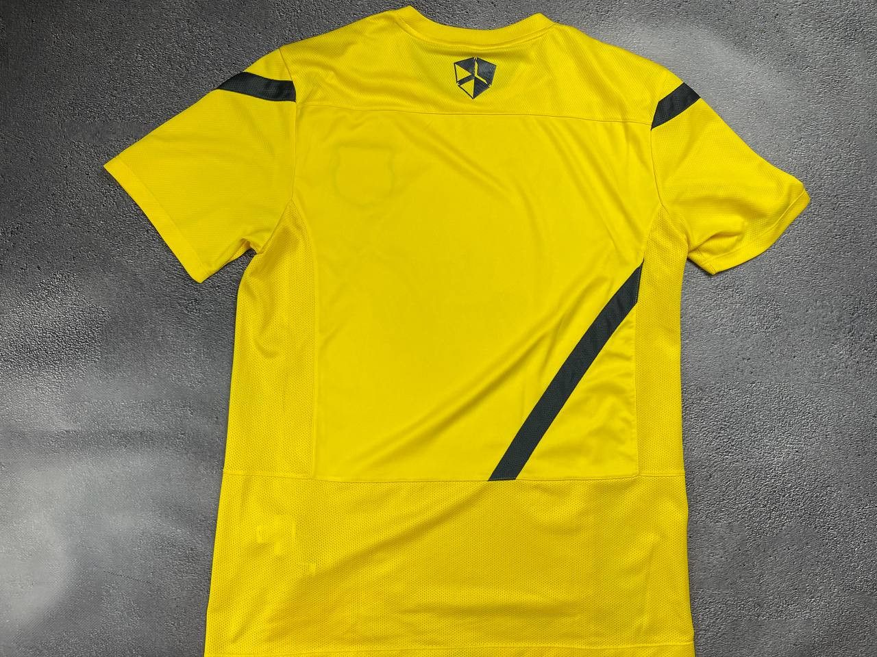 Other Barcelona 2011/2012 Nike Training Football Soccer Jersey Size US M / EU 48-50 / 2 - 4 Thumbnail