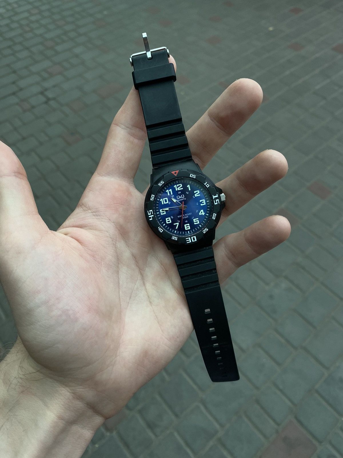 Japanese Brand Men's Water Resistant Sports Q&Q Watch Size ONE SIZE - 5 Thumbnail