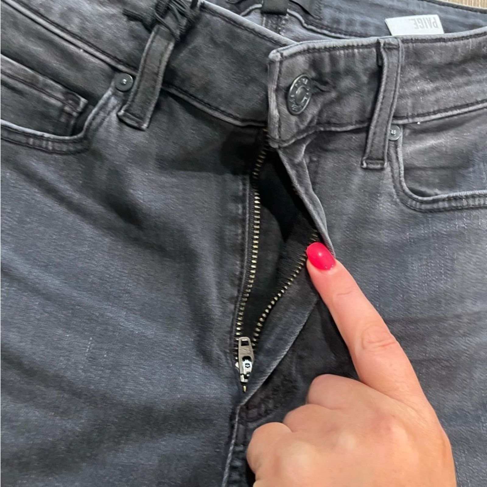 Paige NWT Paige Flaunt Curvy Jeans Bombshell Dark Magnet Size 27 Size 27" / US 4 / IT 40 - 4 Thumbnail