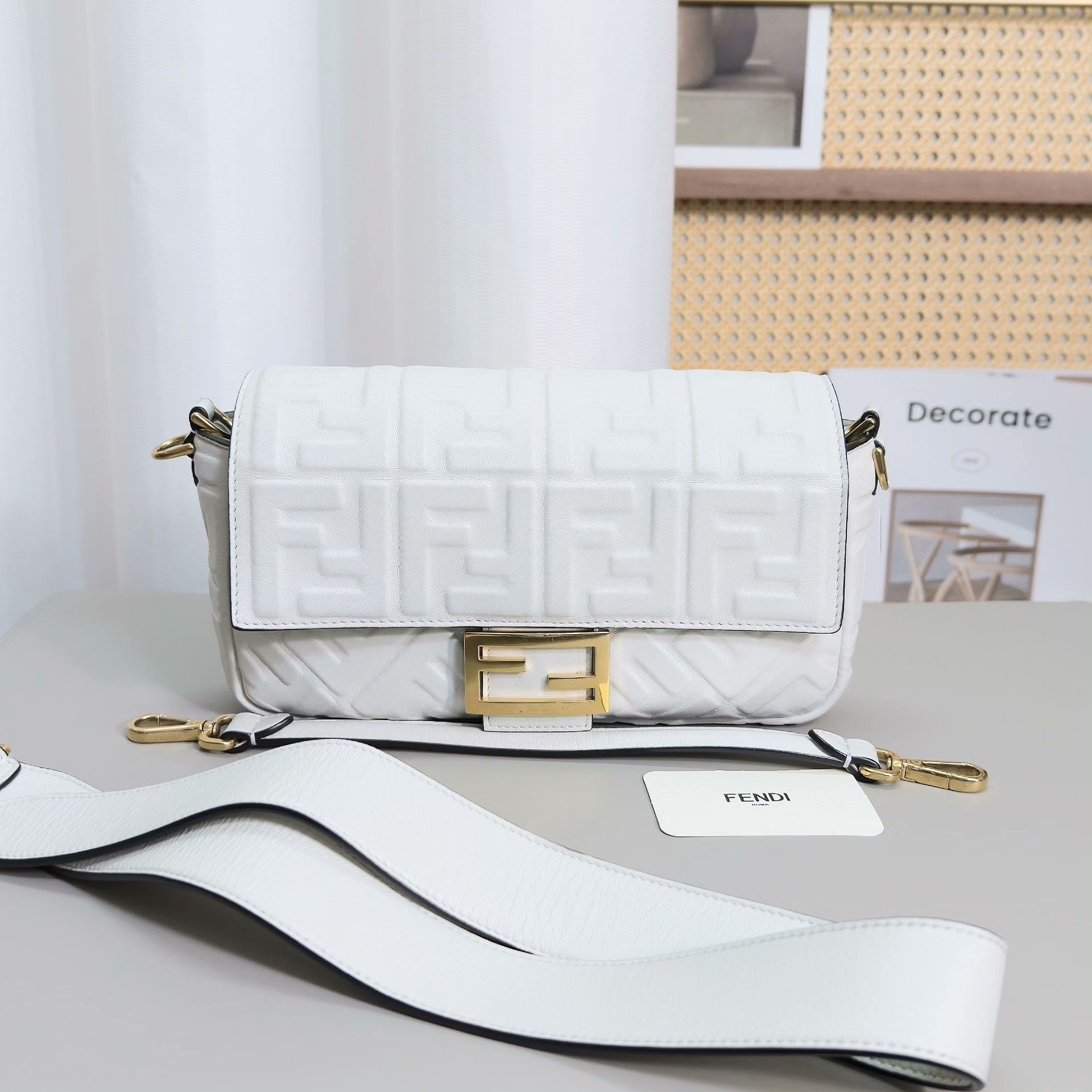Fendi Pre-loved Bag Very good condition Size ONE SIZE - 1 Thumbnail