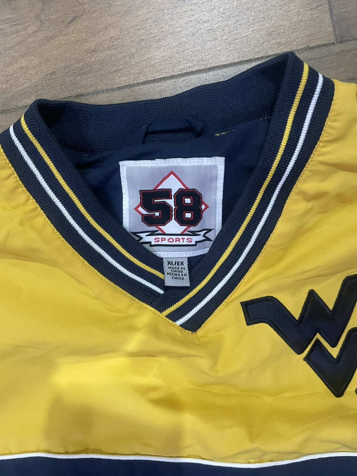 Nutmeg Y2K West Virginia Mountaineers Sweatshirt Size US XL / EU 56 / 4 - 3 Thumbnail
