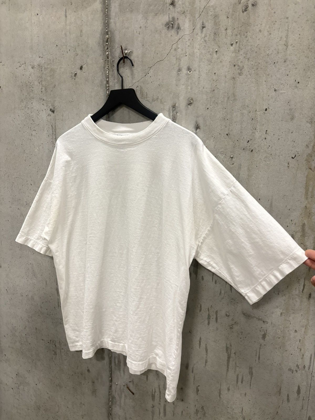 Vintage Vintage Blank Shirt Thrashed Faded Distressed Grunge Band Size US XL / EU 56 / 4 - 5 Thumbnail