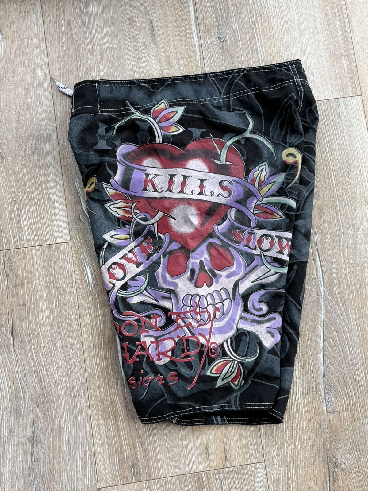 Christian Audigier Rare ED HARDY Swimming Shorts Fullprint Skulls Love Kills Size US 30 / EU 46 - 3 Thumbnail