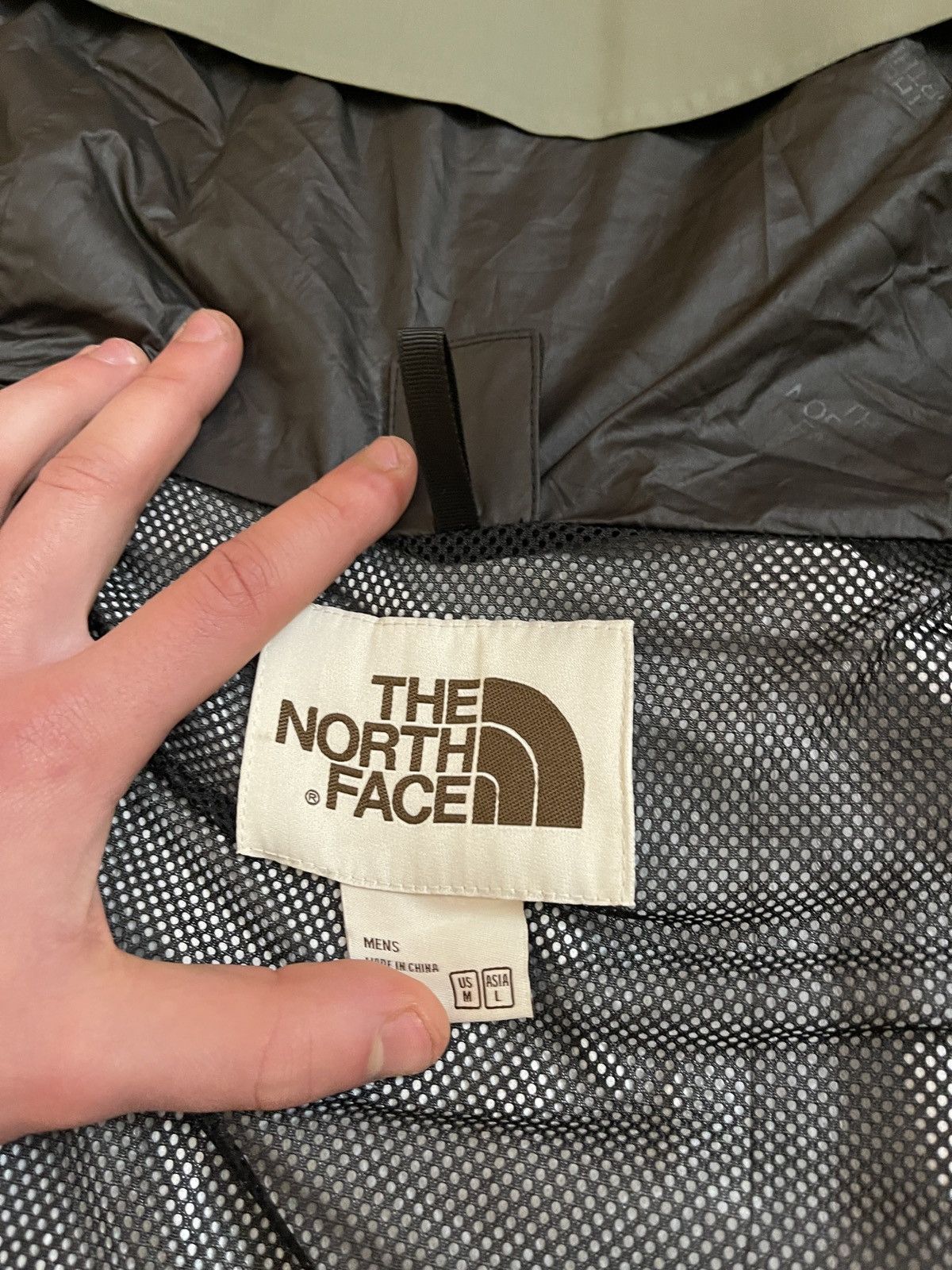 The North Face The North Face Khaki Shell Raincoat Jacket Size US L / EU 52-54 / 3 - 8 Thumbnail