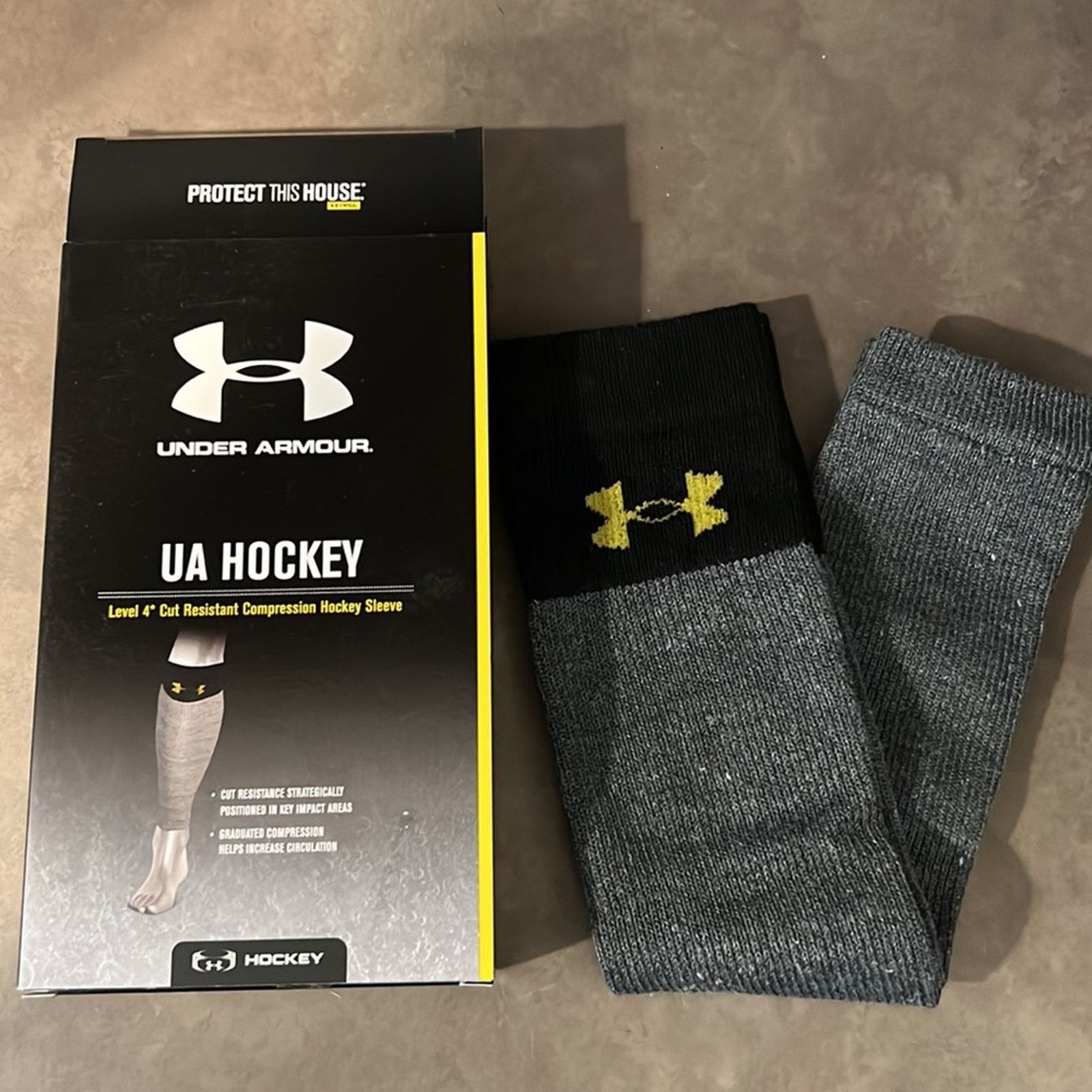 Under Armour Under Armour Hockey Cut Resistant Compression Sleeve/Sock Size ONE SIZE - 6 Thumbnail