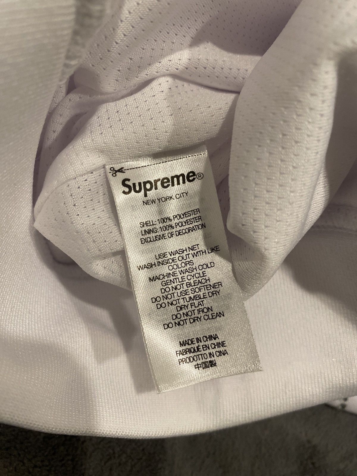 Supreme Supreme rhinestone stripe basketball shorts Size US 30 / EU 46 - 4 Thumbnail