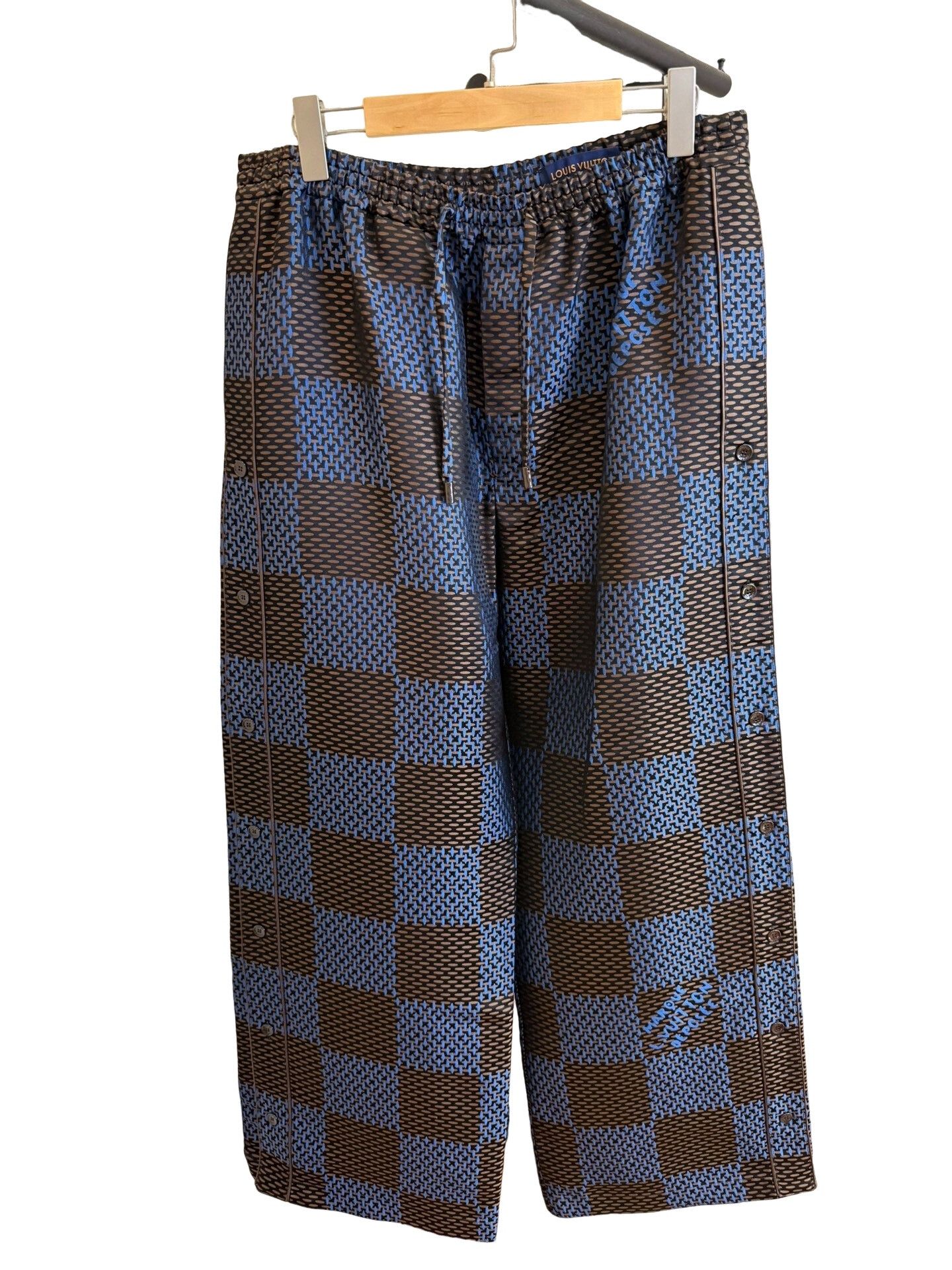 Louis Vuitton Louis Vuitton Damier Silk Drawstring Trousers 52 Size US 36 / EU 52 - 1 Thumbnail