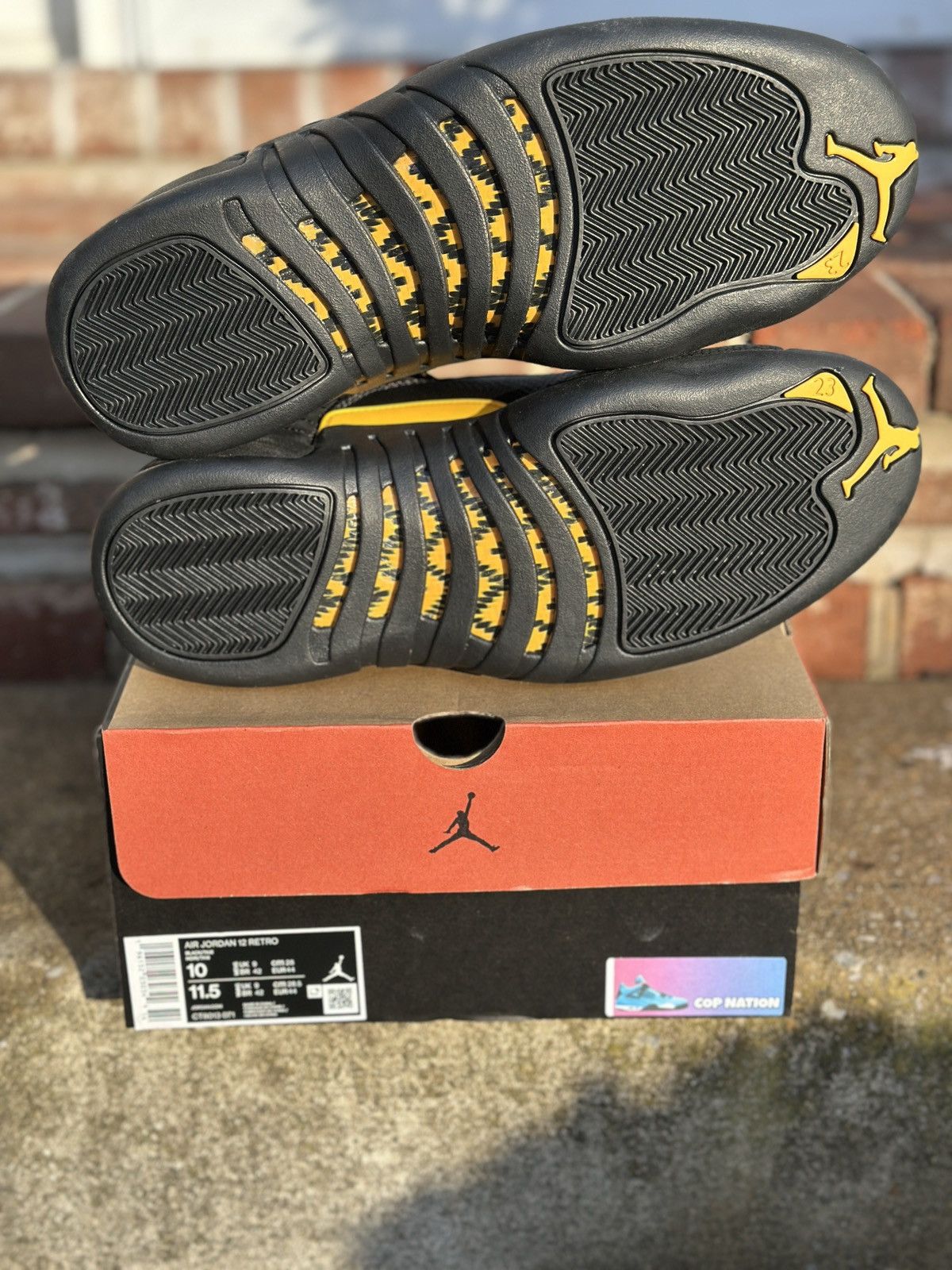 Jordan Brand Nike Air Jordan 12 Retro Black Taxi (10M) Size US 10 / EU 43 - 5 Thumbnail