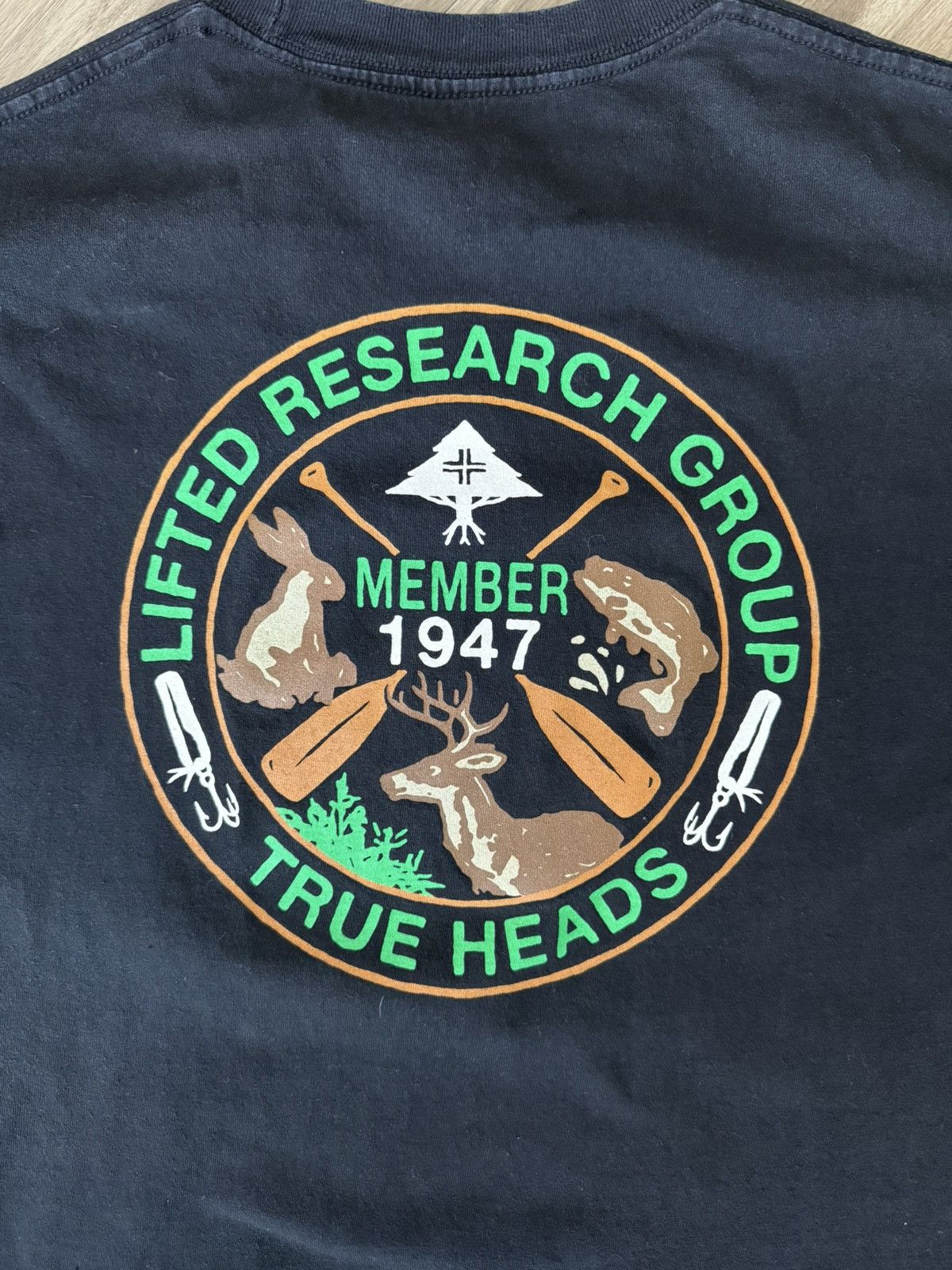 LRG LRG True Heads tshirt Y2K Size US L / EU 52-54 / 3 - 4 Thumbnail