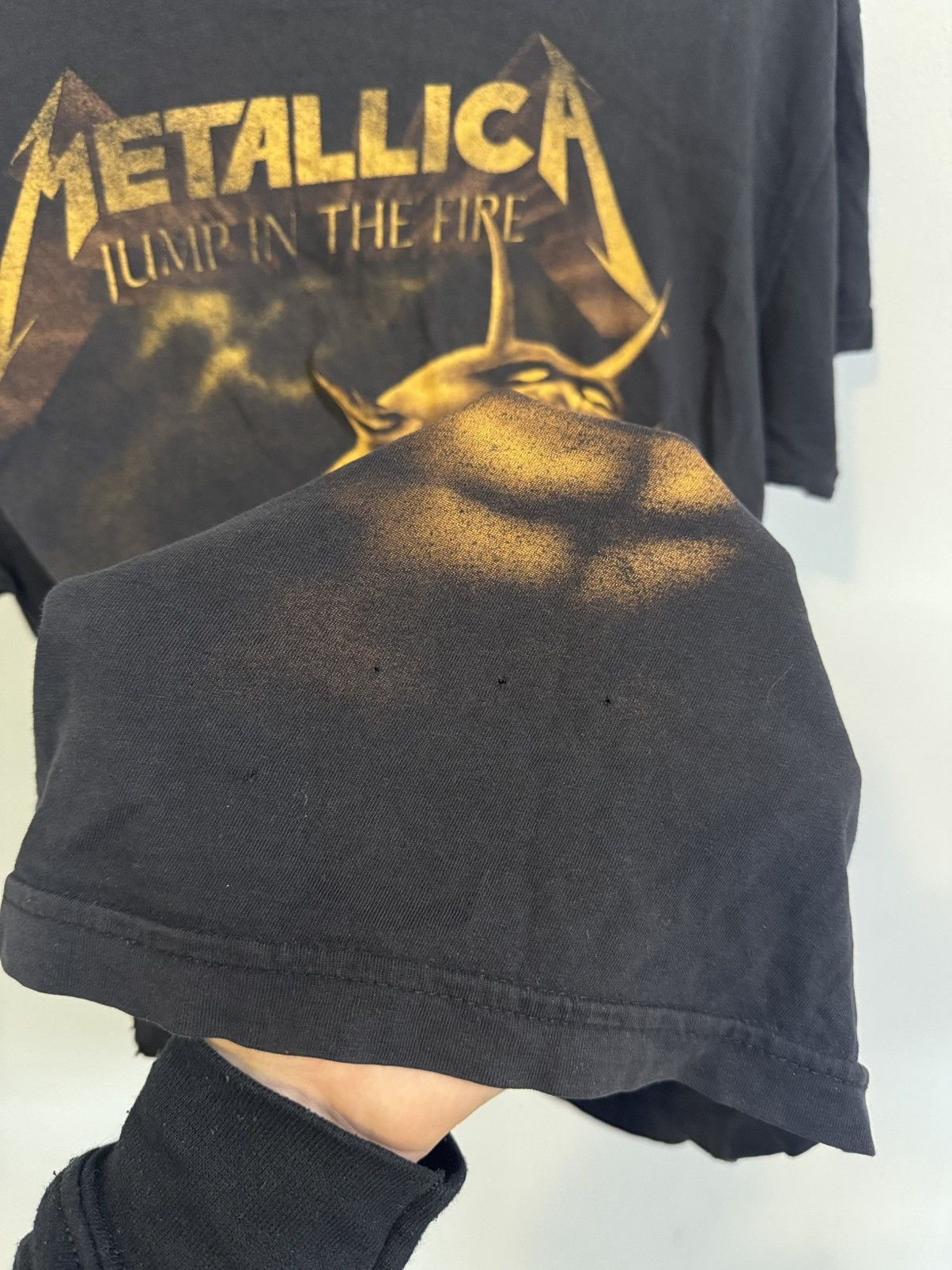 Band Tees × Vintage Vintage Metallica Jump In The Fire Faded Band T Shirt Size US S / EU 44-46 / 1 - 7 Thumbnail