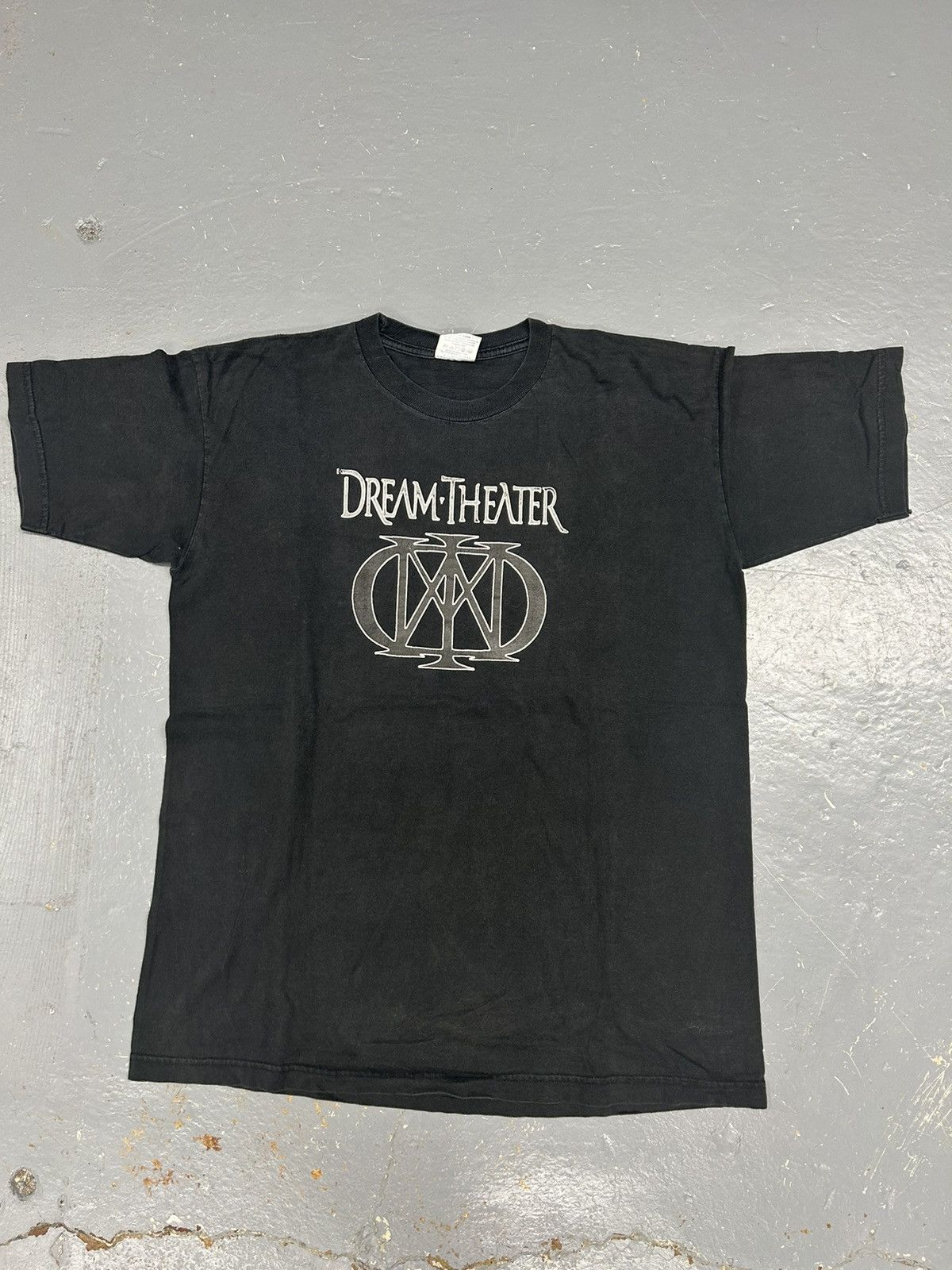 Band Tees Crazy Vintage 90s Dreamtheater Faded Black Band Tee Shirt Size US L / EU 52-54 / 3 - 1 Thumbnail