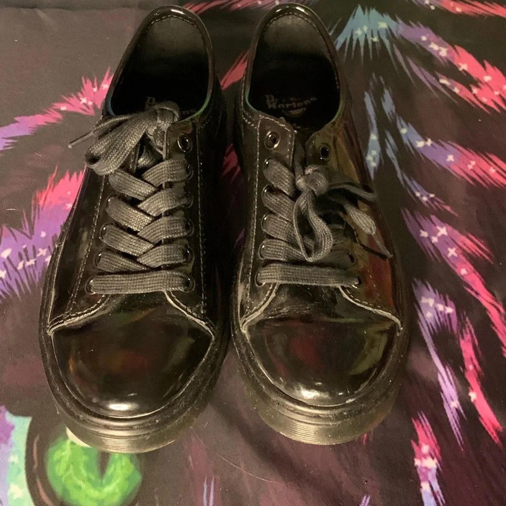 Dr. Martens Dr. Martens Black Classic Sneakers Size US 7 / IT 37 - 1 Thumbnail