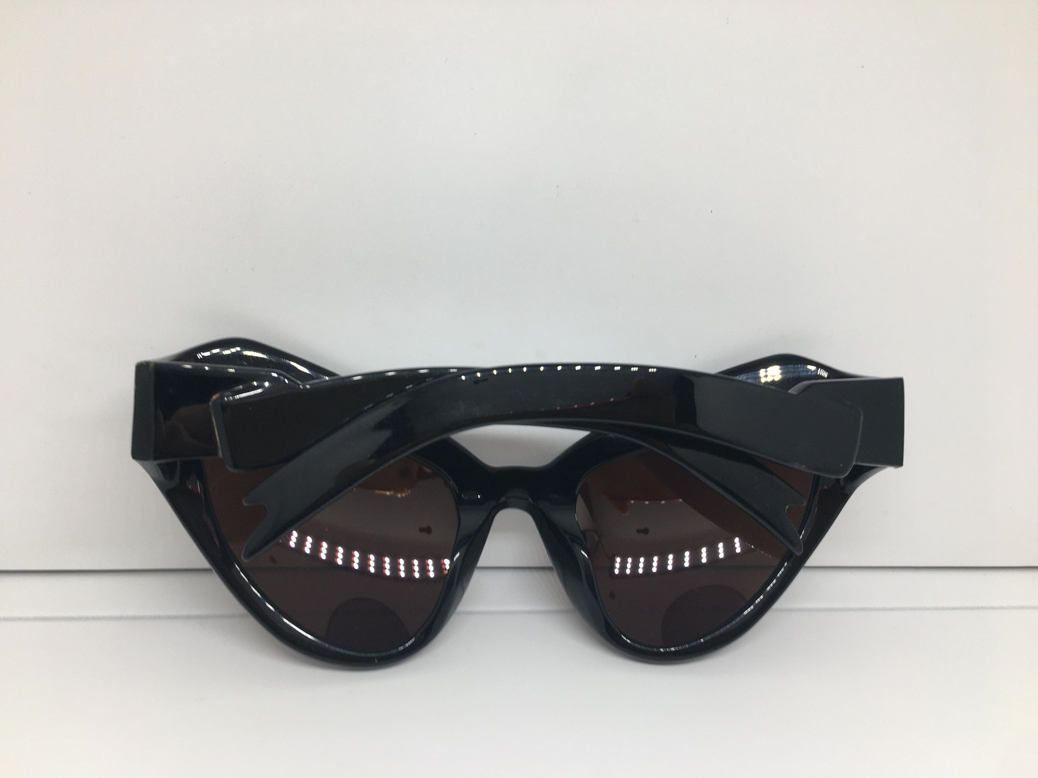 Karen Walker Karen Walker BOW WOW Black Cat Eye Oversize Sunglasses Size ONE SIZE - 9 Thumbnail