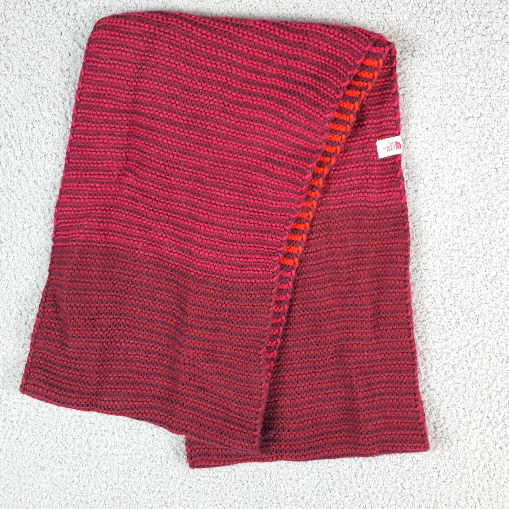 The North Face VINTAGE The North Face Striped Loop Scarf Winter Wrap Stole Outdoor Hiking Neck Warmer Women Scarf Red 90s Retro Bohemian Fashion Outdoor Neck Warmer Size ONE SIZE - 2 Thumbnail