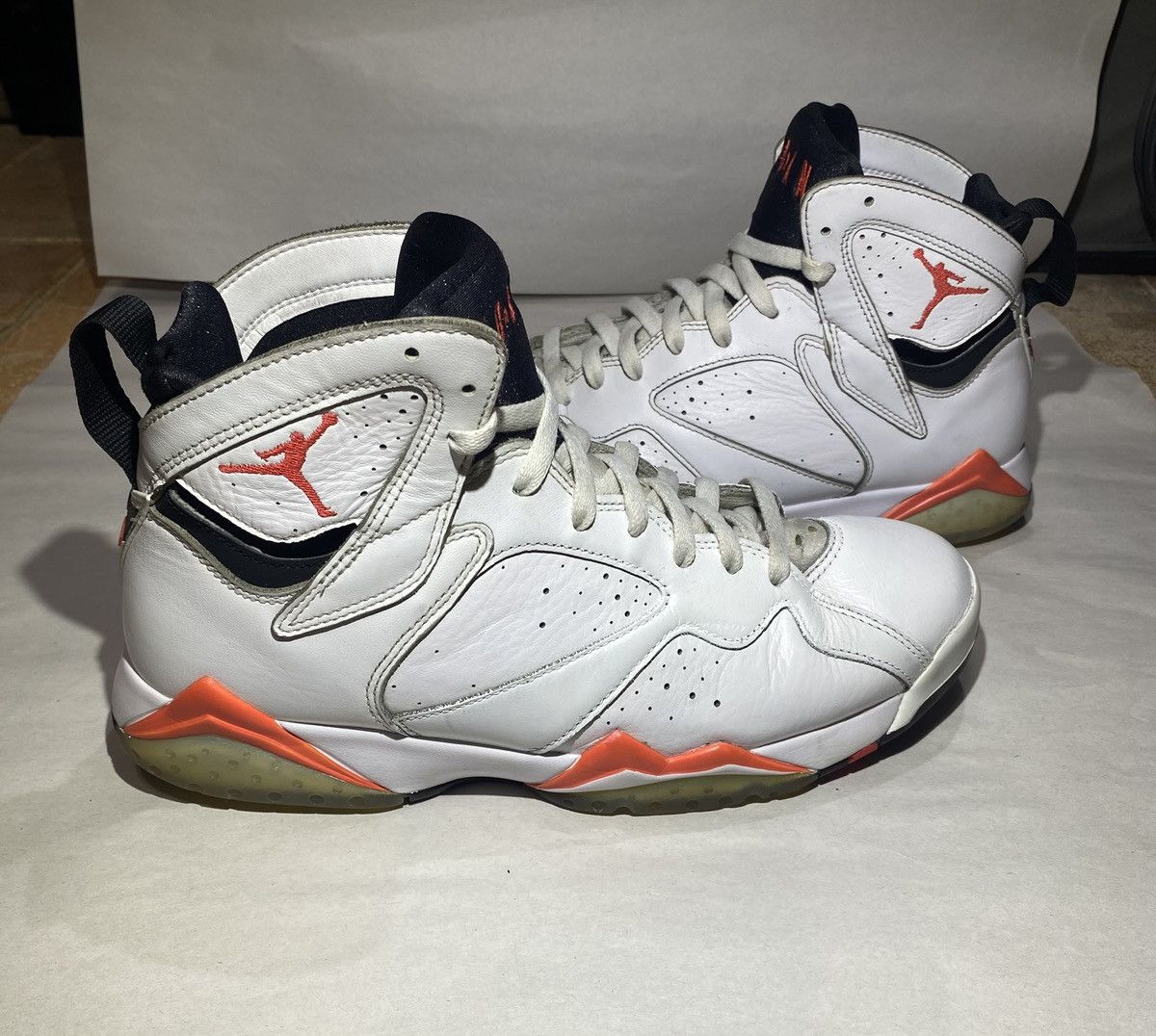 Jordan Brand Air Jordan 7 “White Infrared” 2022 Authentic Size 10.5 Mens Size US 10.5 / EU 43-44 - 1 Thumbnail