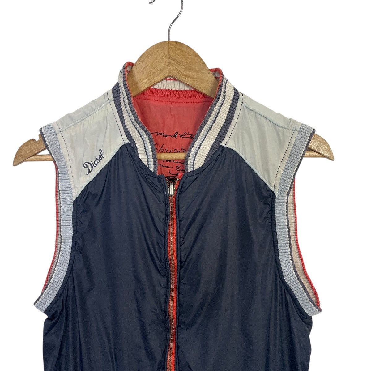 Diesel Vintage Diesel Reversable Sleeveless Jacket Size L / US 10 / IT 46 - 5 Thumbnail