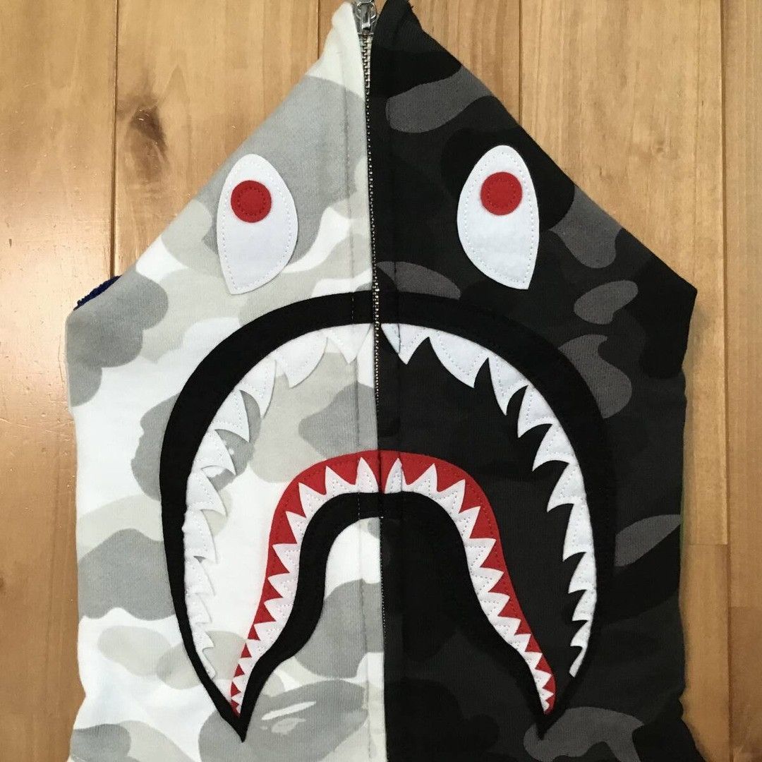 Bape BAPE White camo x black camo separate shark full zip hoodie Size US M / EU 48-50 / 2 - 4 Thumbnail