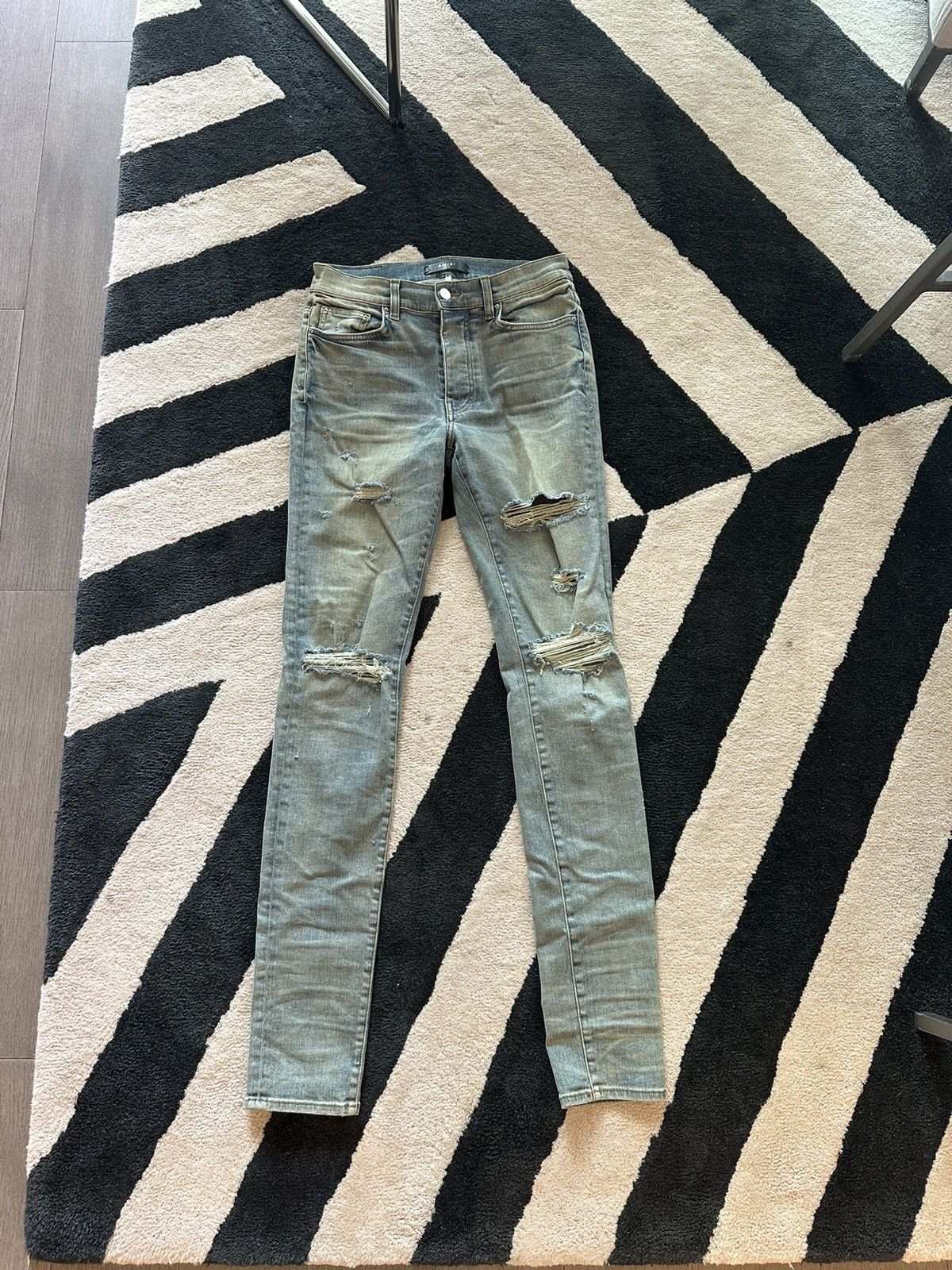 image of Amiri Jeans in Bleu, Men's (Size 31)