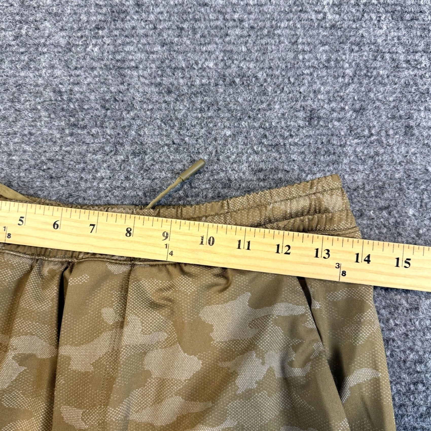 Lululemon Lululemon Shorts Mens Medium Beige Camo Athletic Running Pacebreaker Gym Workout Size US 31 - 5 Thumbnail