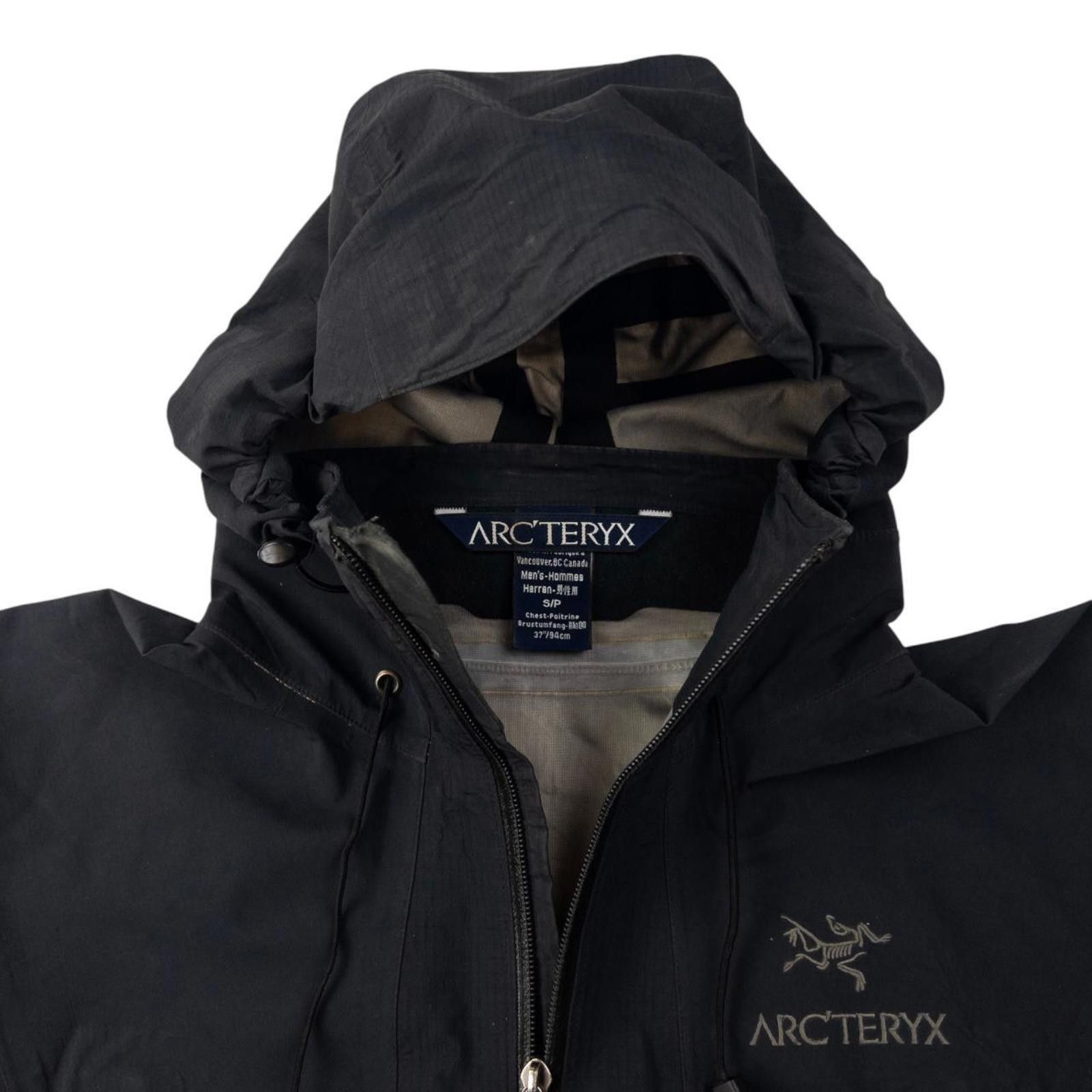 Arc'teryx Vintage Arcteryx Goretex XCR Zip Up Jacket Size S Size US S / EU 44-46 / 1 - 4 Thumbnail