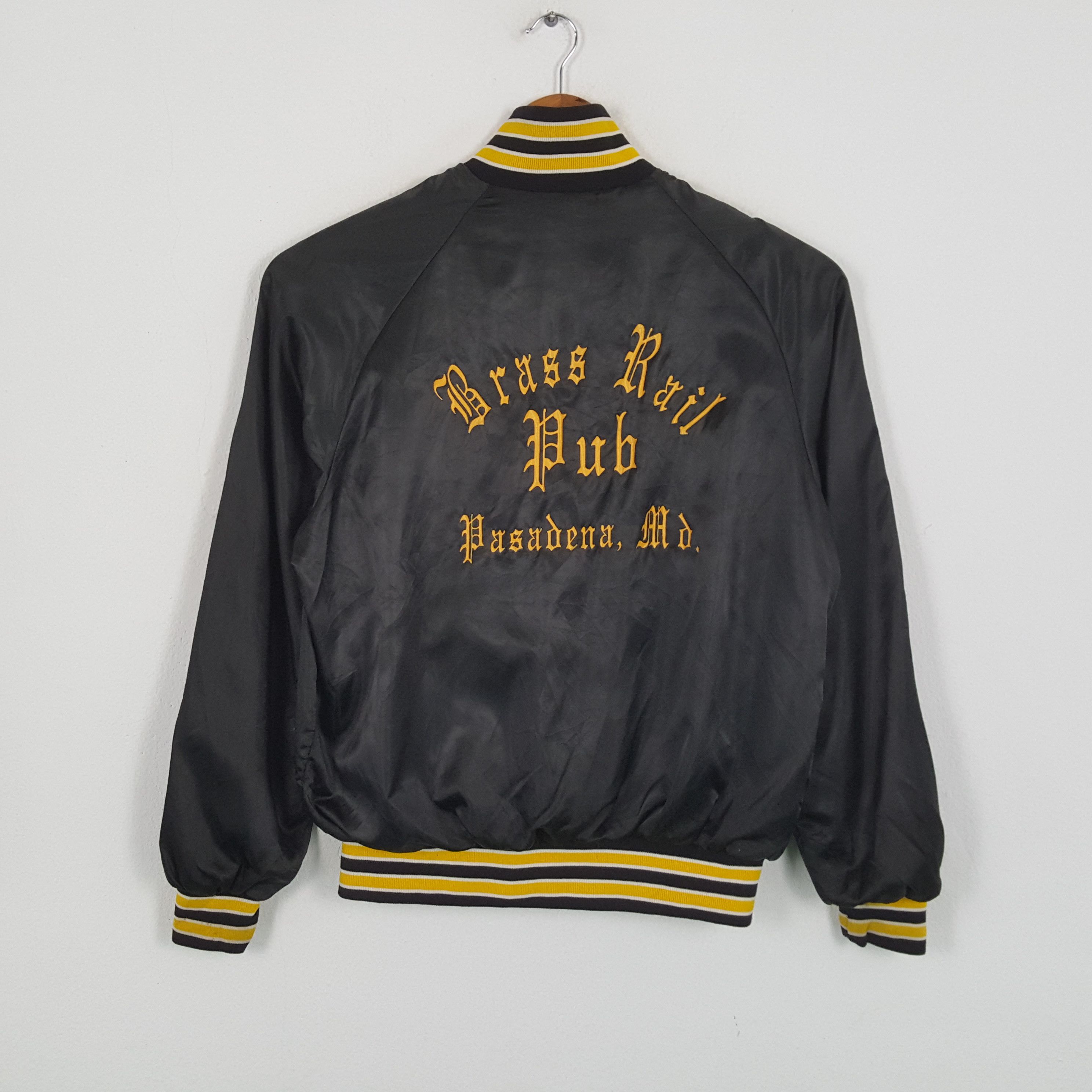 Vintage Vintage BRASS RAIL PUB American Brand Promo Jacket Size US L / EU 52-54 / 3 - 1 Thumbnail
