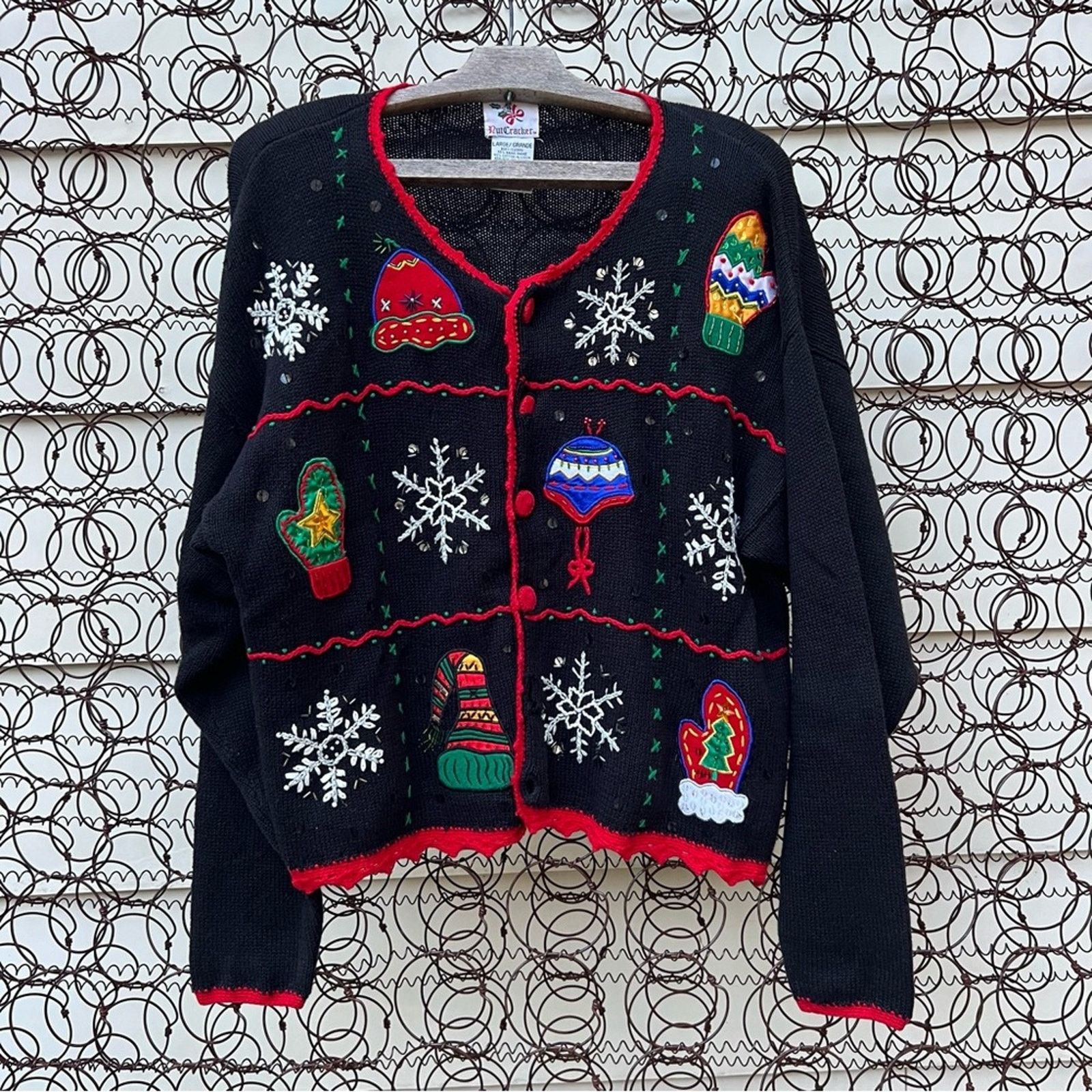 Vintage 90s Ugly Christmas Embroidery Patch Sampler Cardigan Sweater Size L / US 10 / IT 46 - 1 Thumbnail