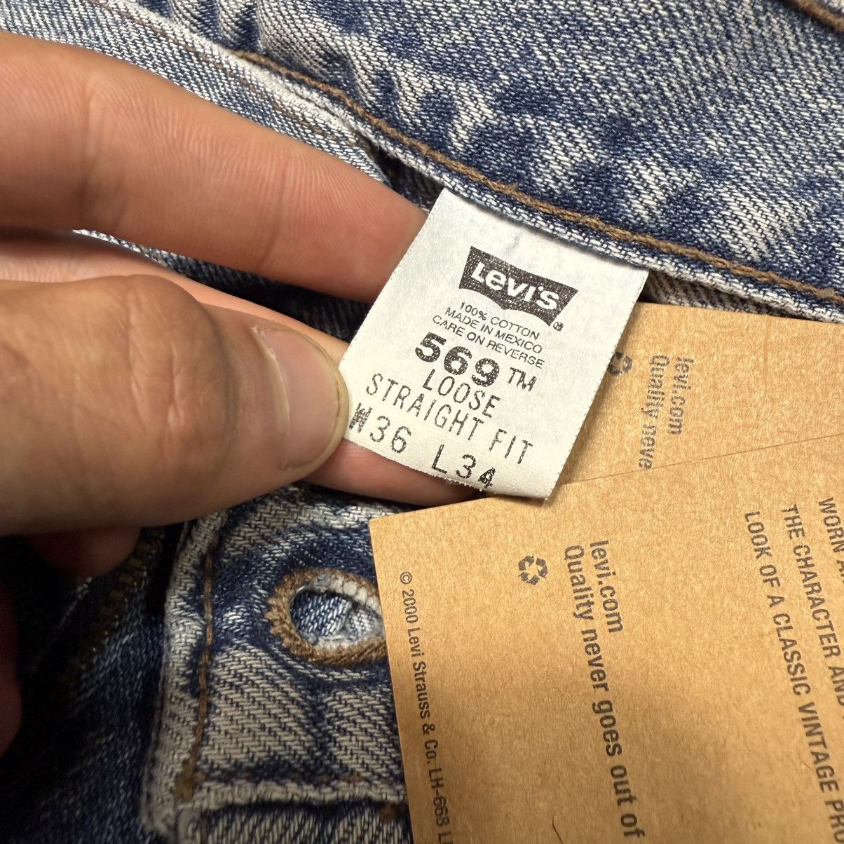 Levi's Vintage Levi’s 569 Loose Baggy Blue Light Wash Denim Jeans Size US 37 - 9 Thumbnail