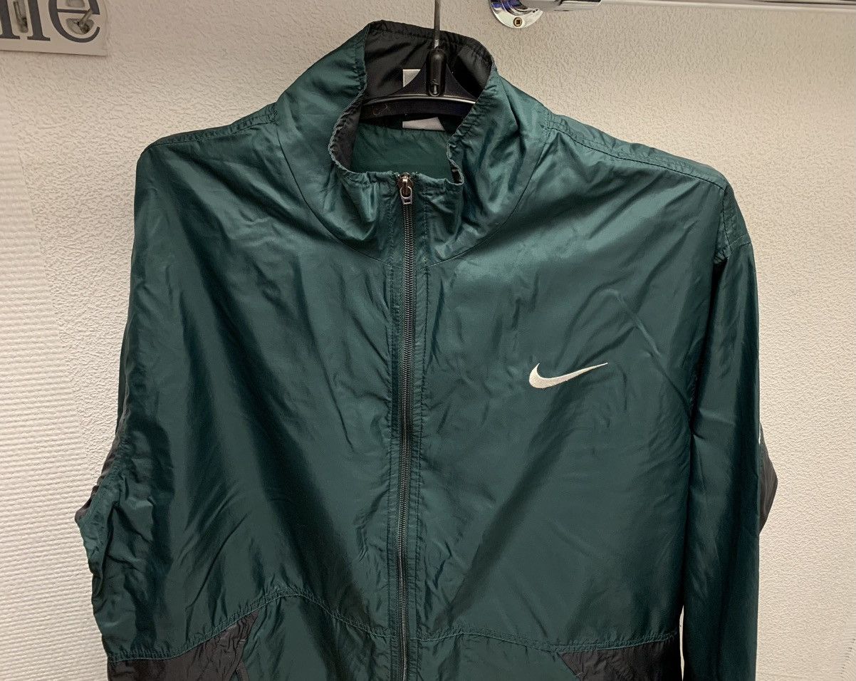 Nike Nike vintage light jacket big logo 1990th 90th red tags M Size US M / EU 48-50 / 2 - 3 Thumbnail