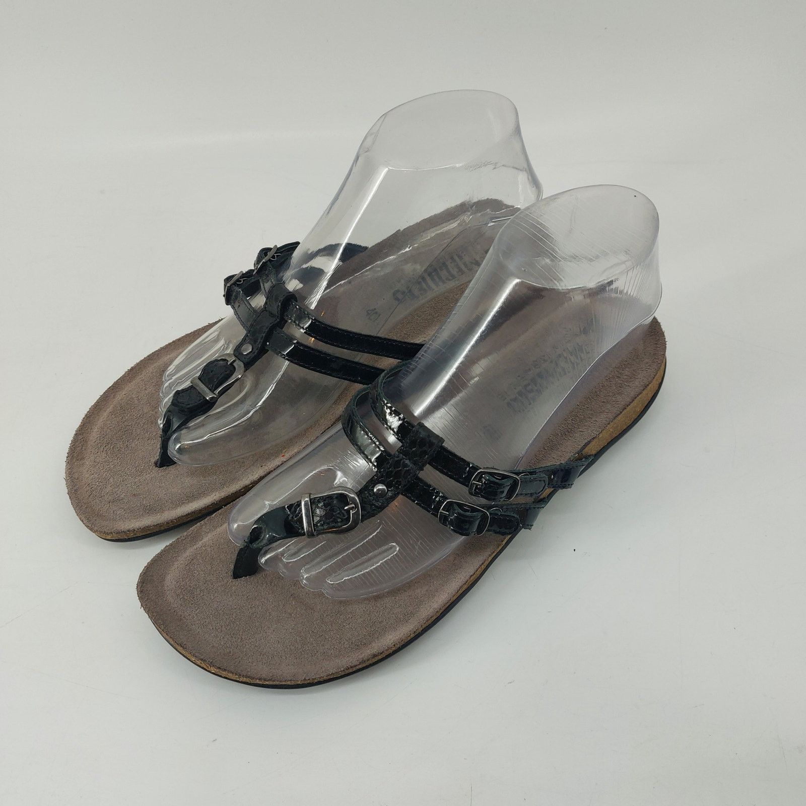 Mephisto Mephisto Womens Black Patent Leather Thong Sandals 10 EUR 40 Size US 10 / IT 40 - 11 Thumbnail