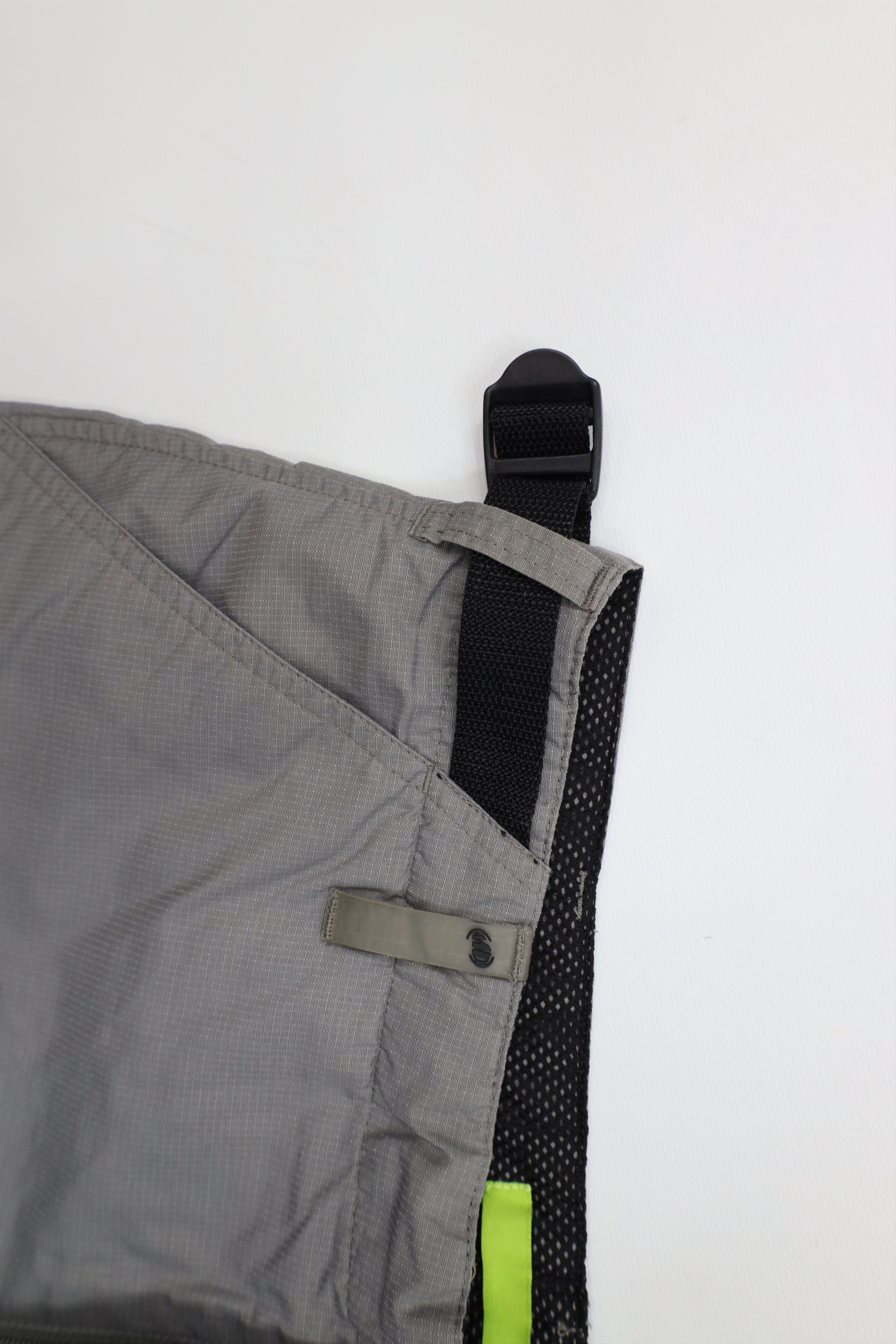 Vintage Vintage 90s Y2K Mountain Dew Ripstop Windbreaker Shorts Gray Size US 32 / EU 48 - 7 Thumbnail