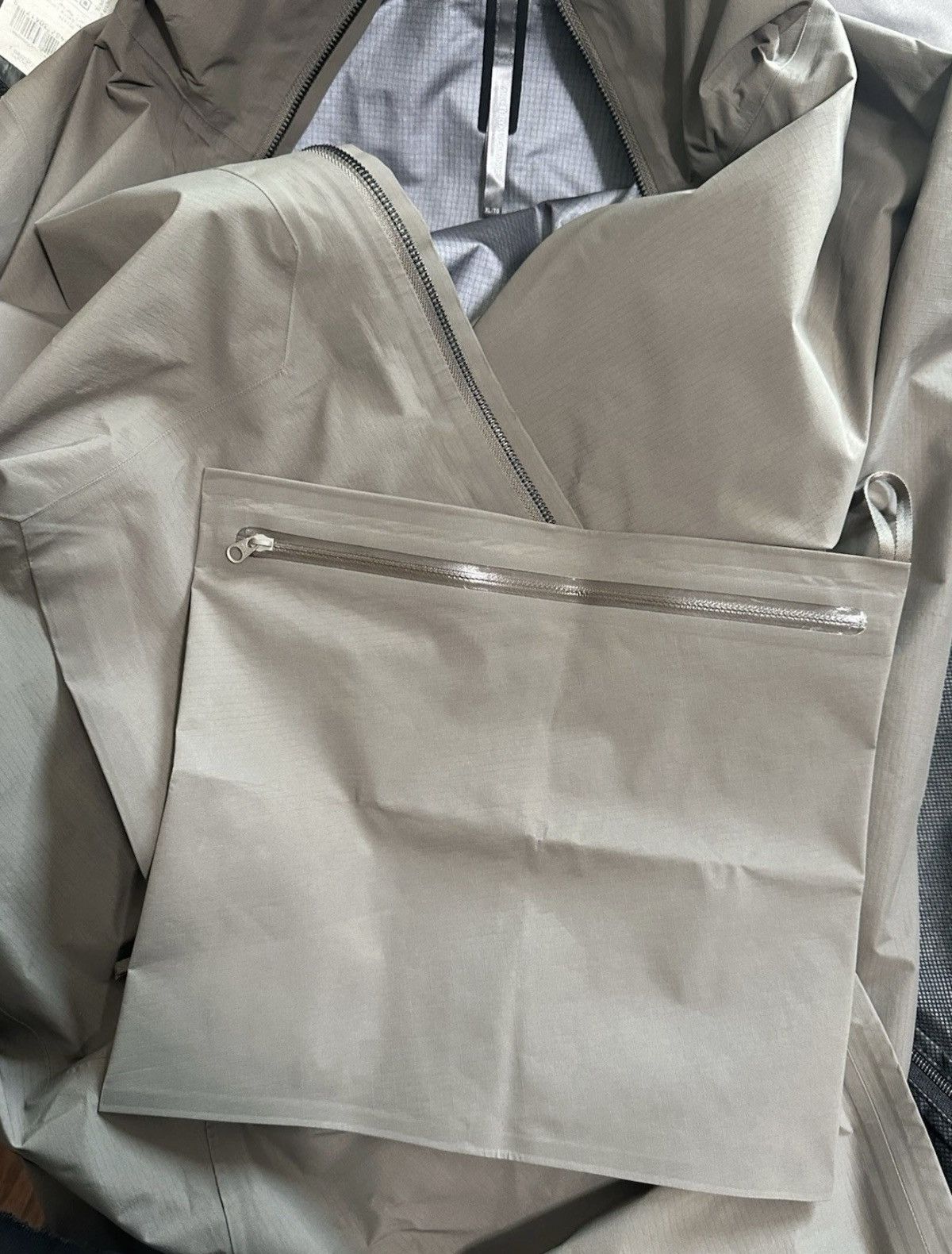 Arc'teryx Arc'tery Veilance Men's Monitor Coat Size US XL / EU 56 / 4 - 6 Thumbnail