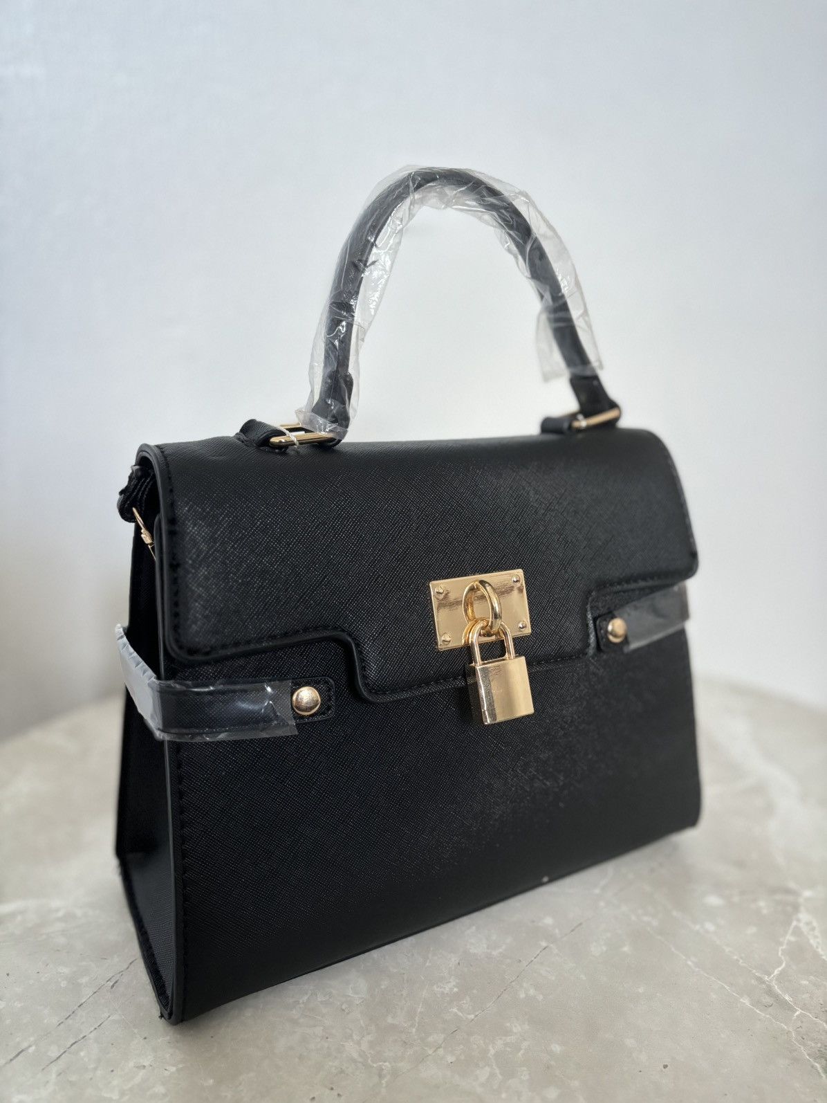 Other Ladies brand new sealed handbag with gold accents. RRP £30 Size ONE SIZE - 1 Thumbnail