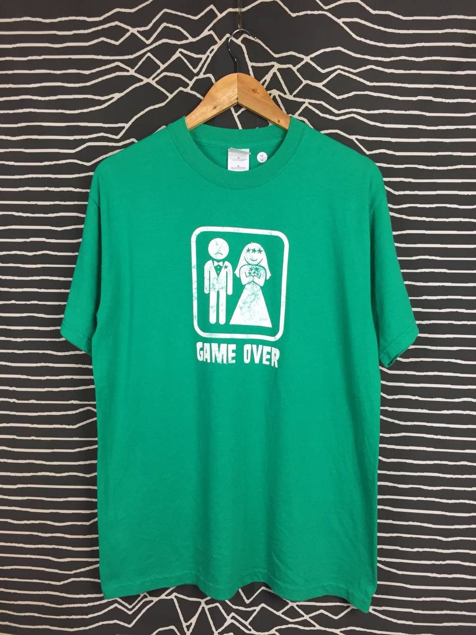 Gildan Vtg Y2K Game Over Wedding Funny Sarcastic Tee Size US M / EU 48-50 / 2 - 1 Thumbnail